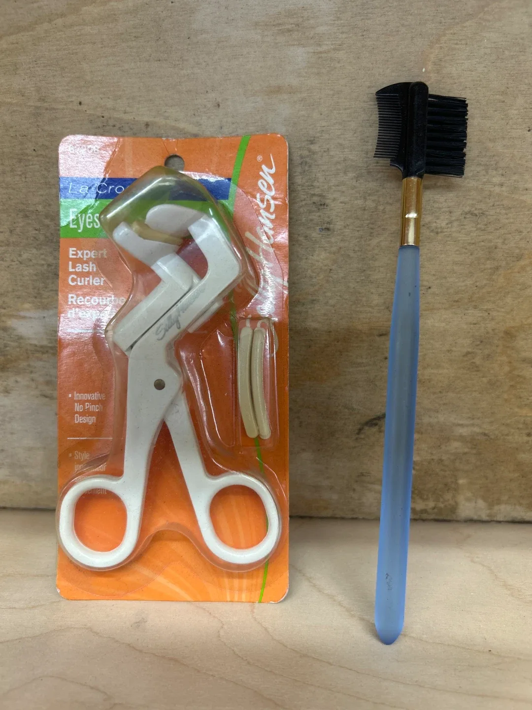 Sally Hansen Expert Lash Curler & Brow Brush