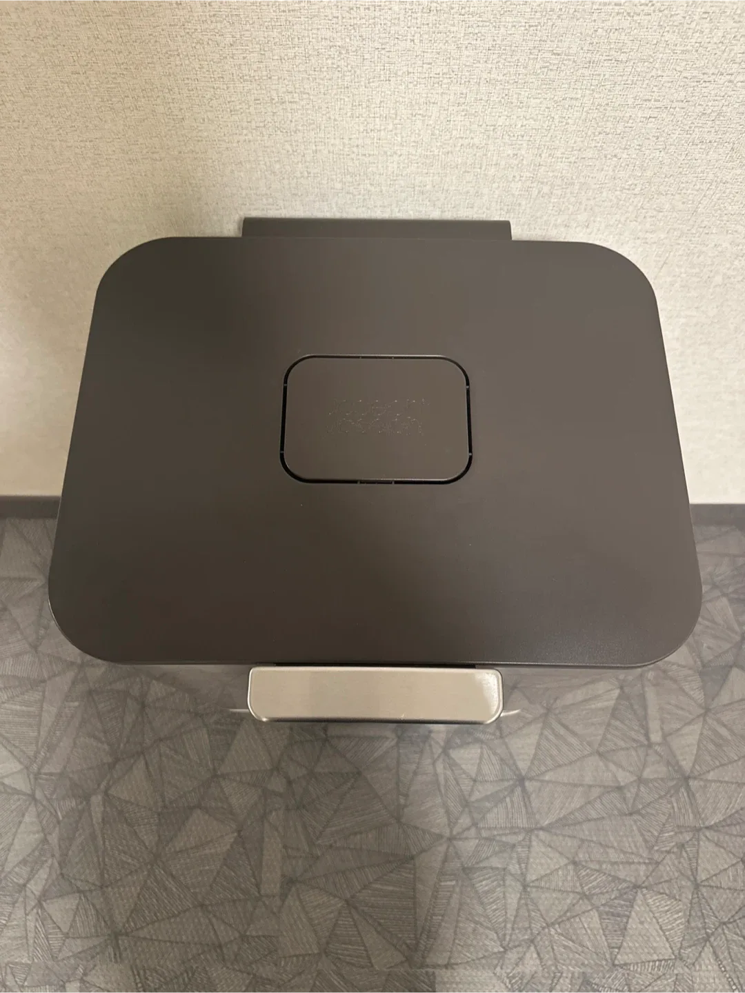 Joseph Joseph stainless steel Totem Max 60L Trash Can image indicator(5)