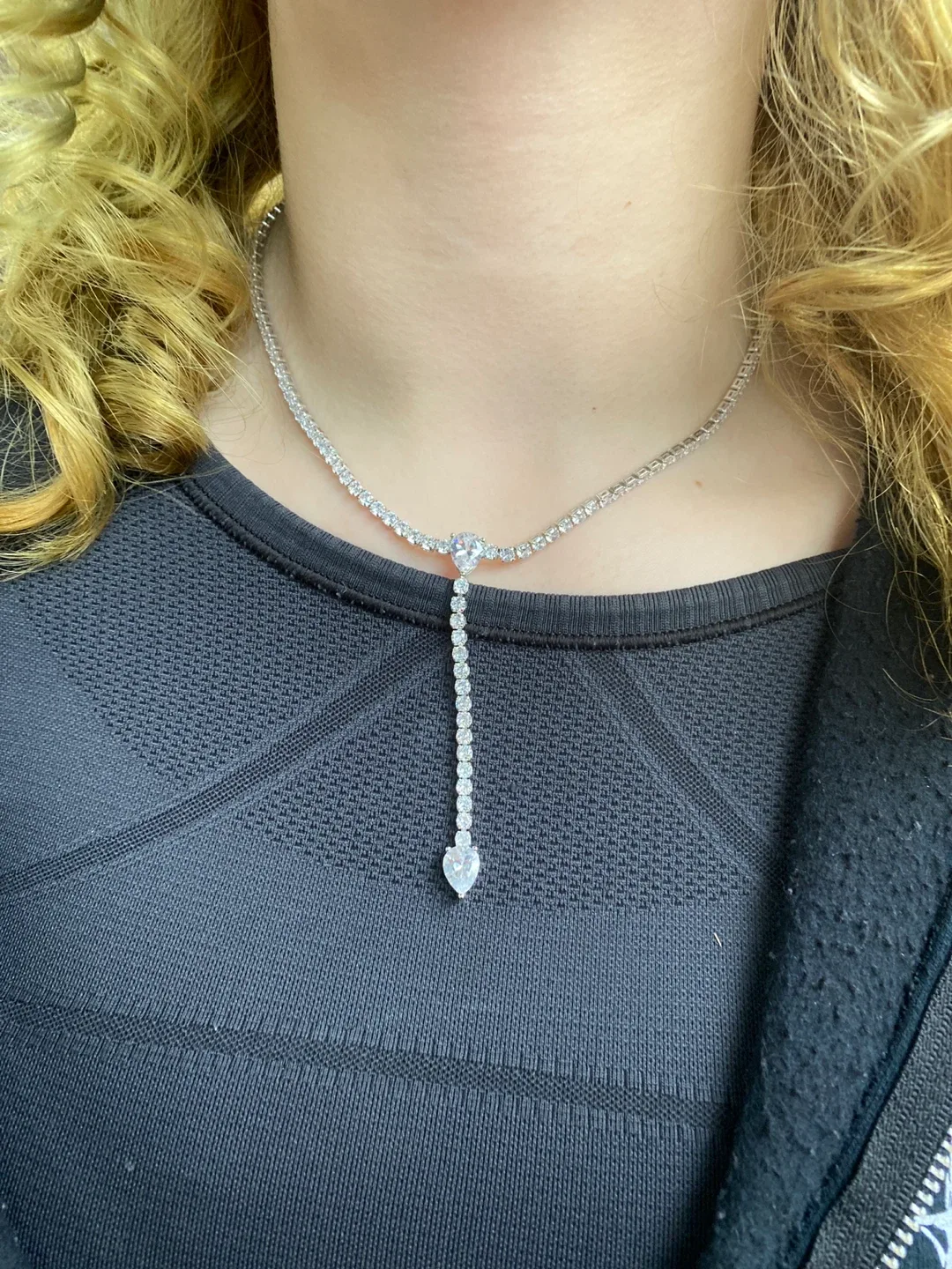 diamond necklace (unknown brand) image indicator(2)