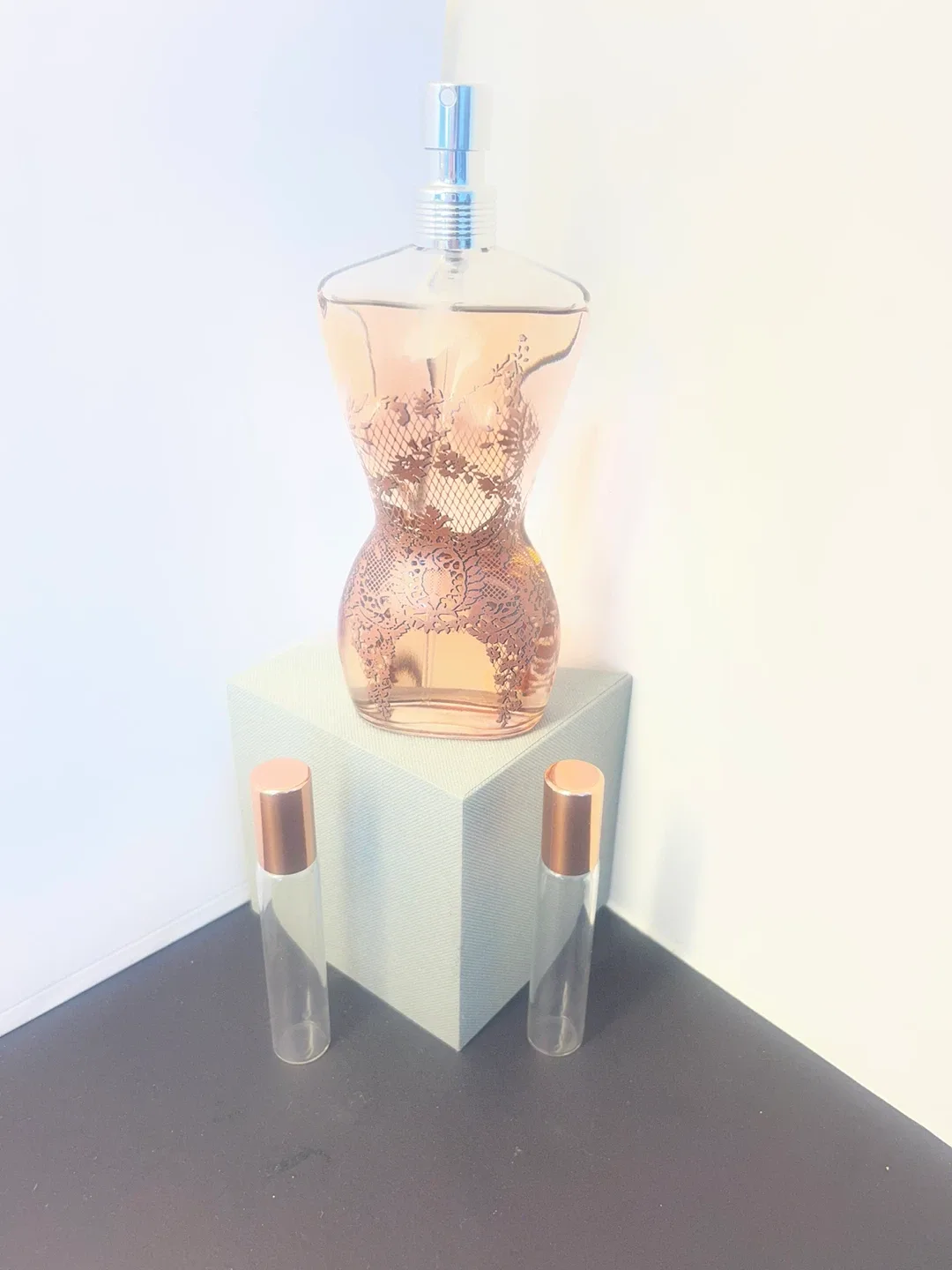 FREE GIFT+Carolina Herrera Good Girl Eau de Parfum image indicator(3)