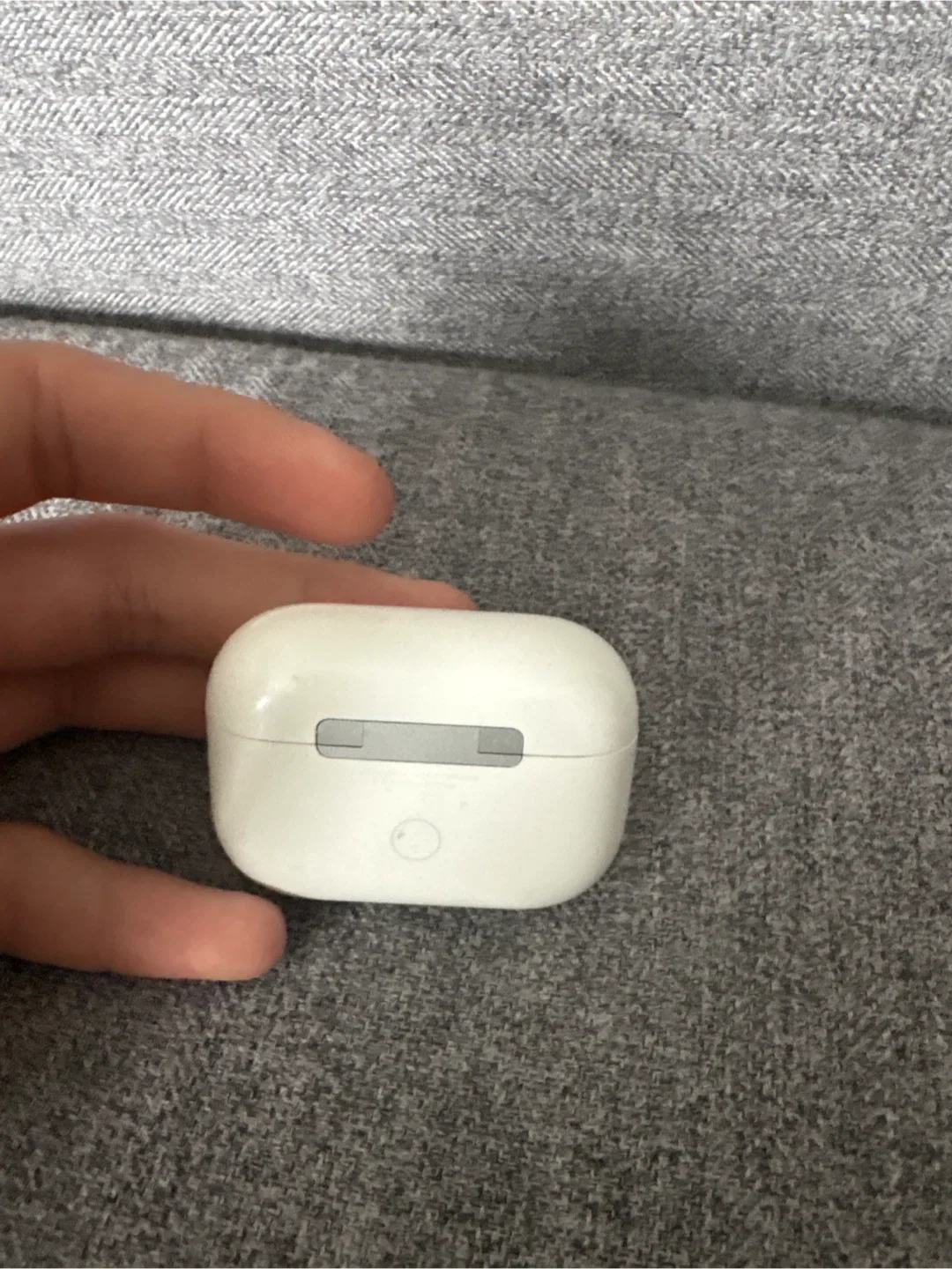 Apple AirPods Pro (2nd generation) image indicator(3)