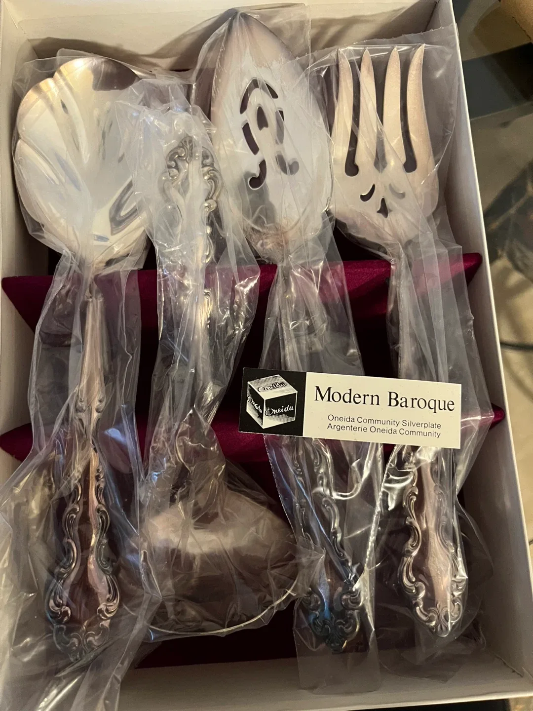 Oneida Argentiere Silverplate Serving Set - Modern Baroque image indicator(2)