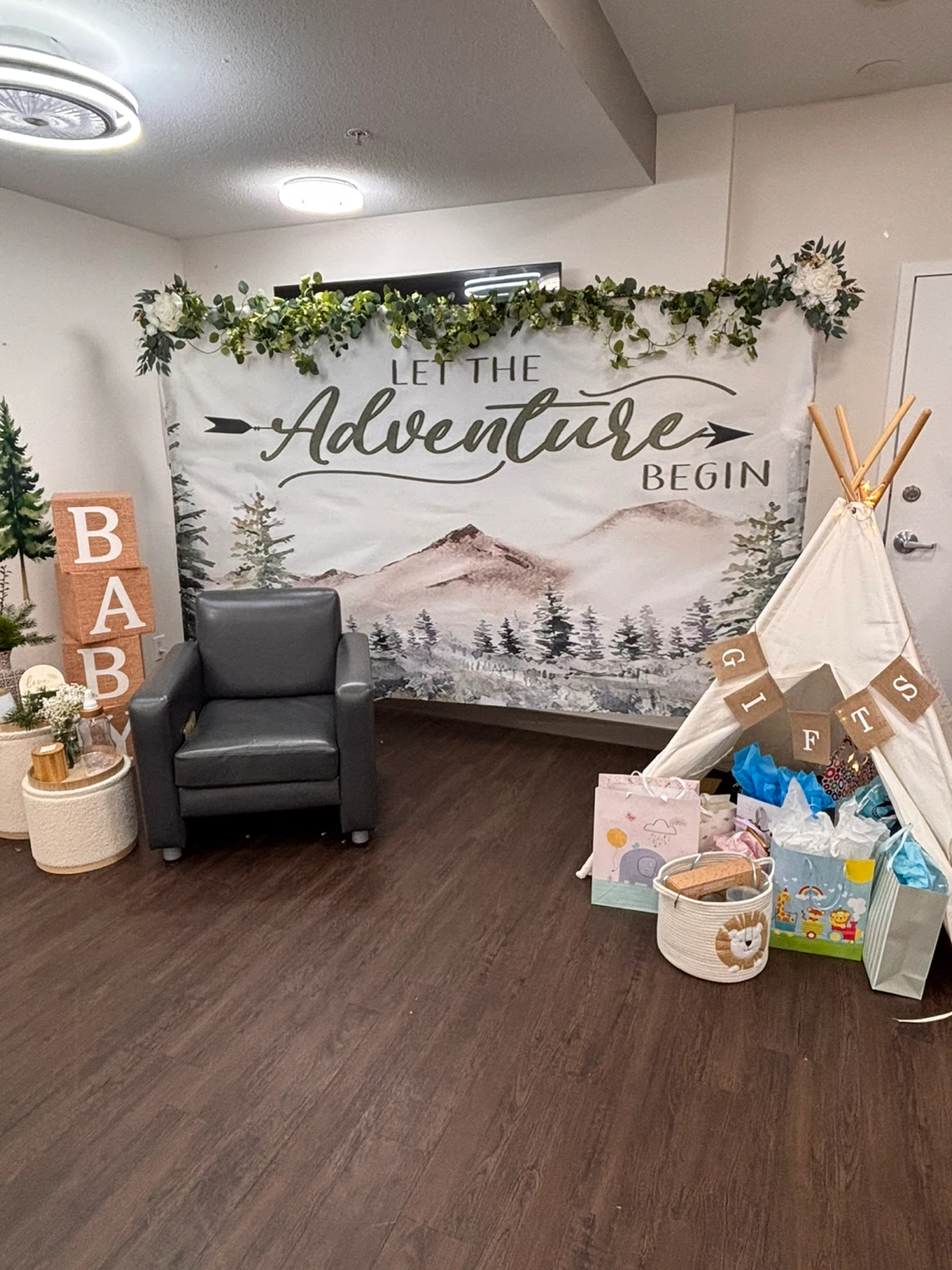 Free Baby Shower Decor – “Let the Adventure Begin” Theme