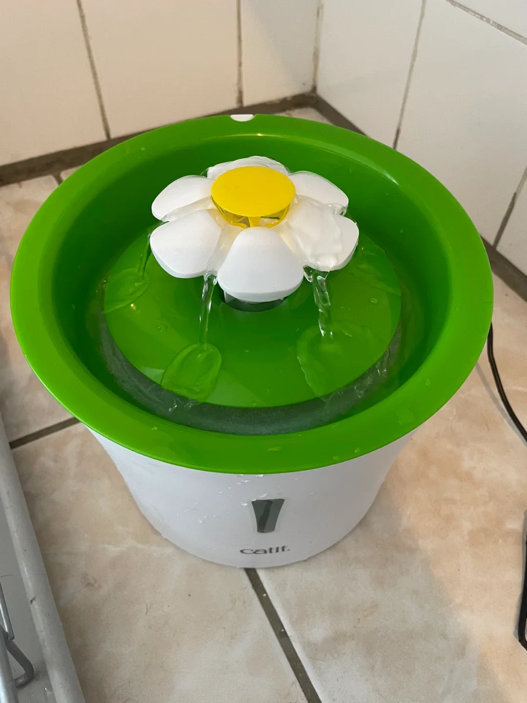 Catit Water Fountain Pets image indicator(2)