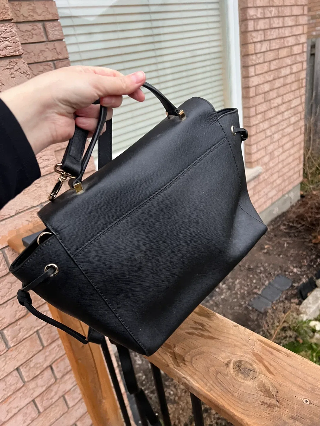 Kate Spade Black bag image indicator(3)