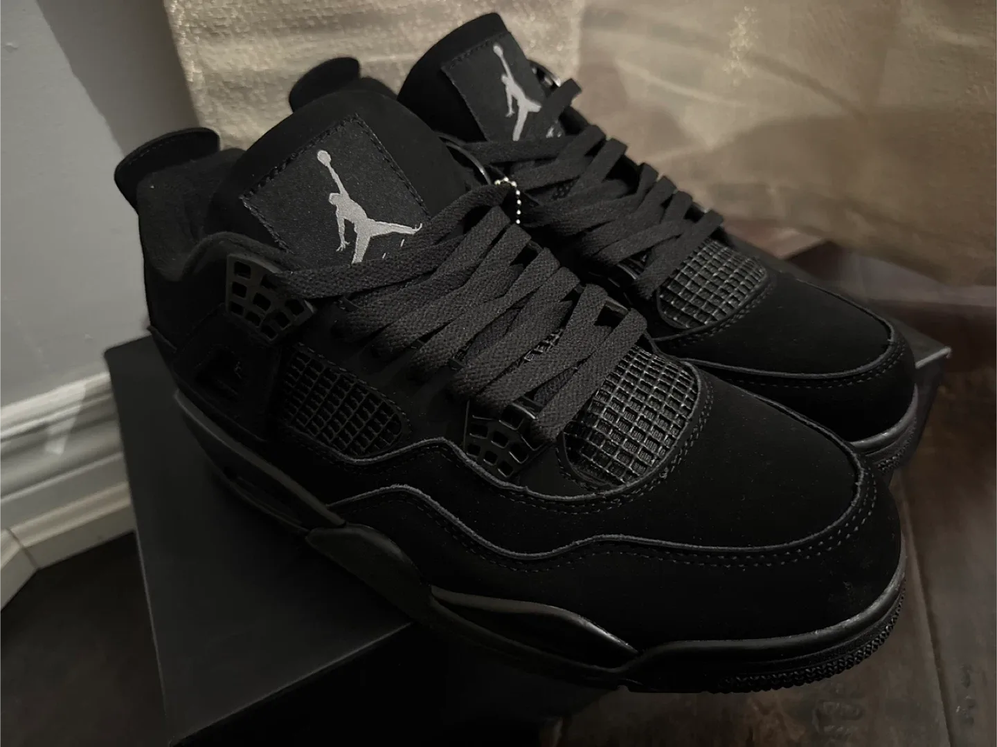 Jordan Air 4 Retro Black Cat Shoes image indicator(3)