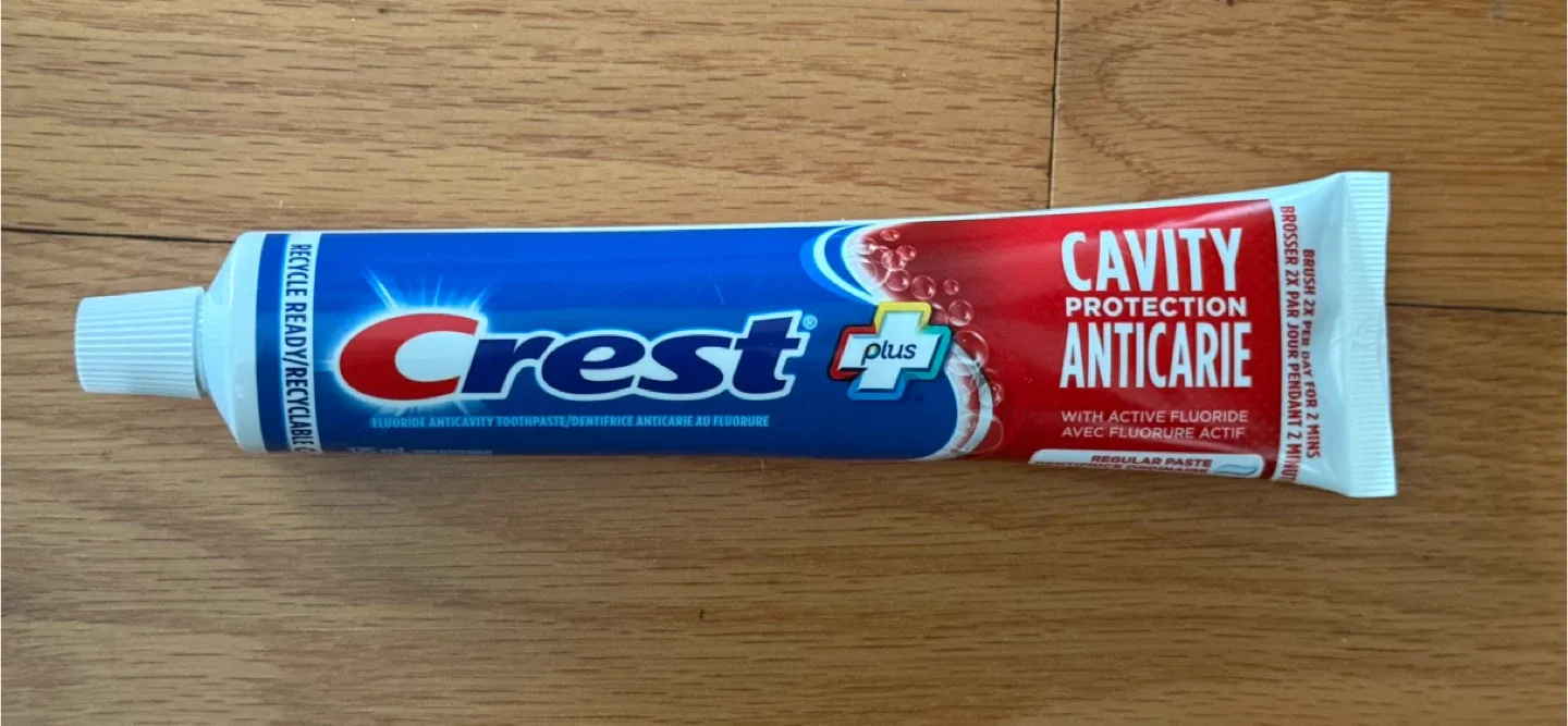 Variety of Toothpaste: Biorepair, Crest, Marvis image indicator(4)