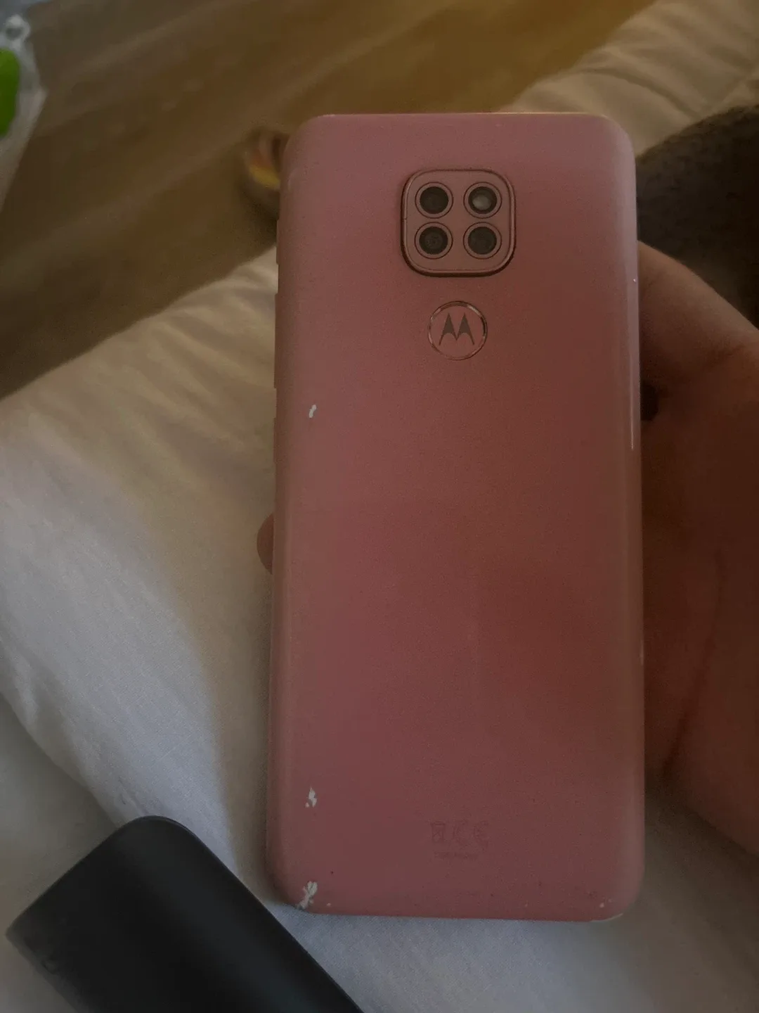 Motorola Pink Cell Phone image indicator(2)