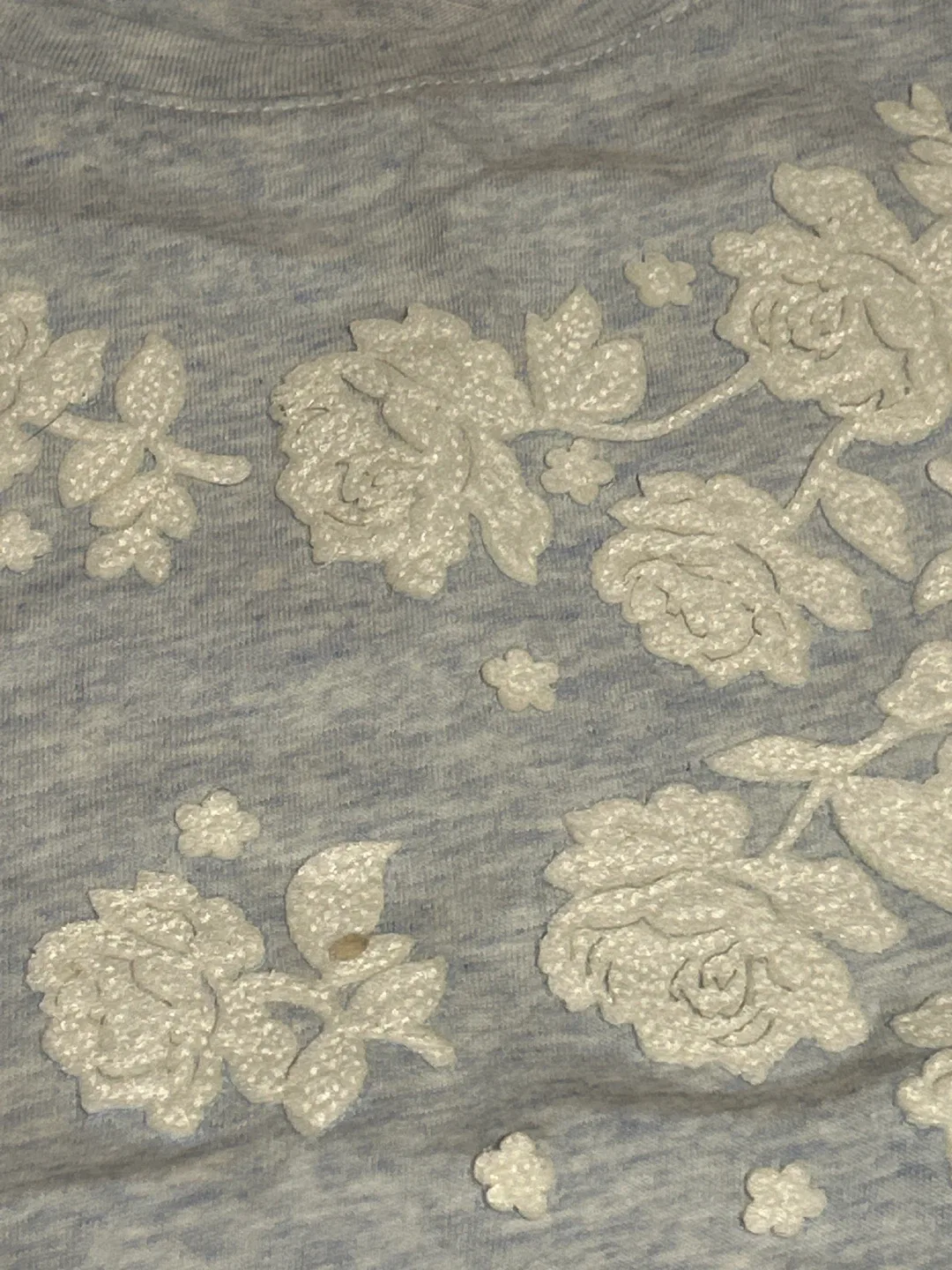 Gap Kids' Floral T-Shirt - Size S (6-7) image indicator(3)