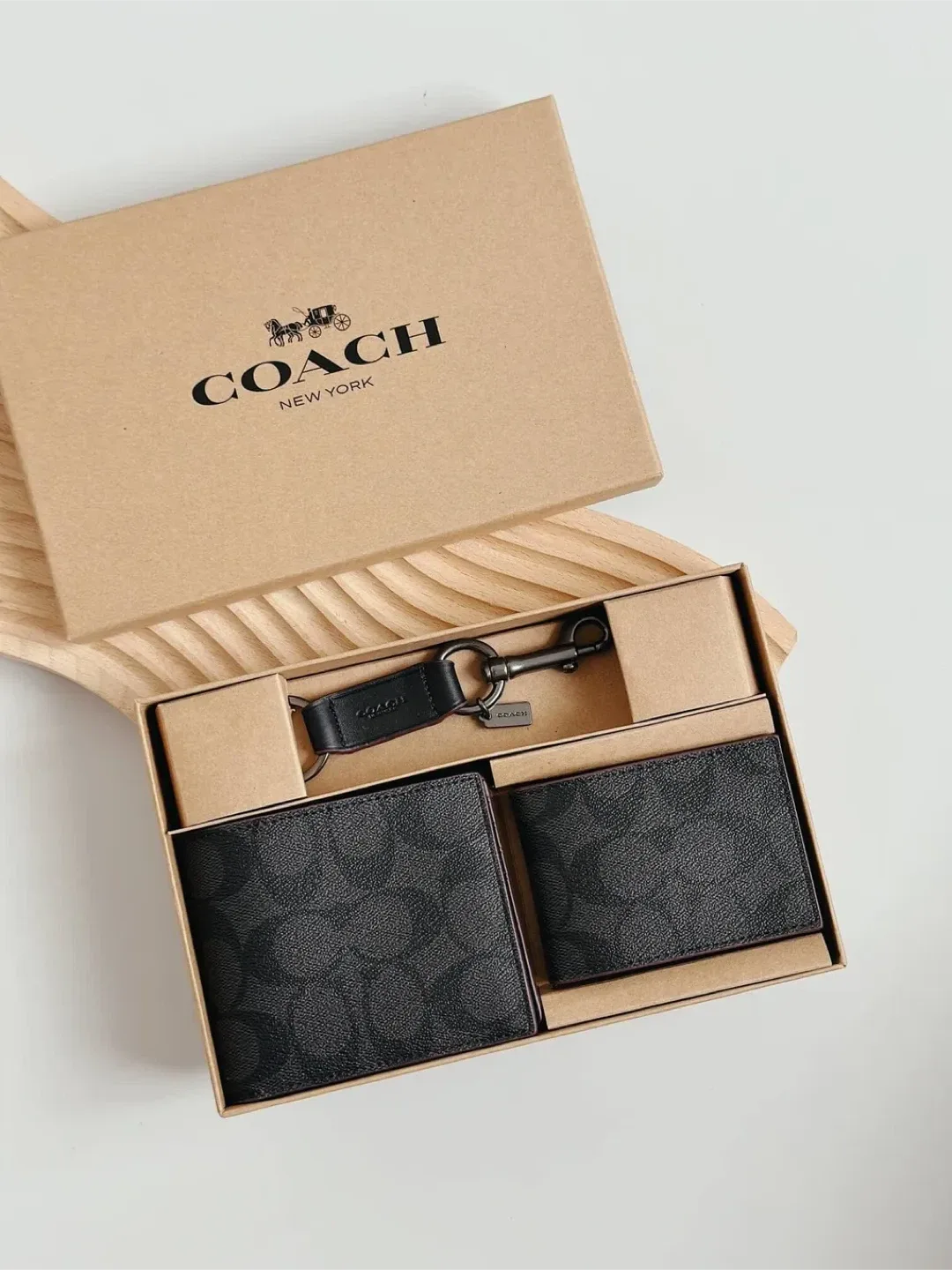 Coach Boxed 3-In-1 Wallet Gift Set - New