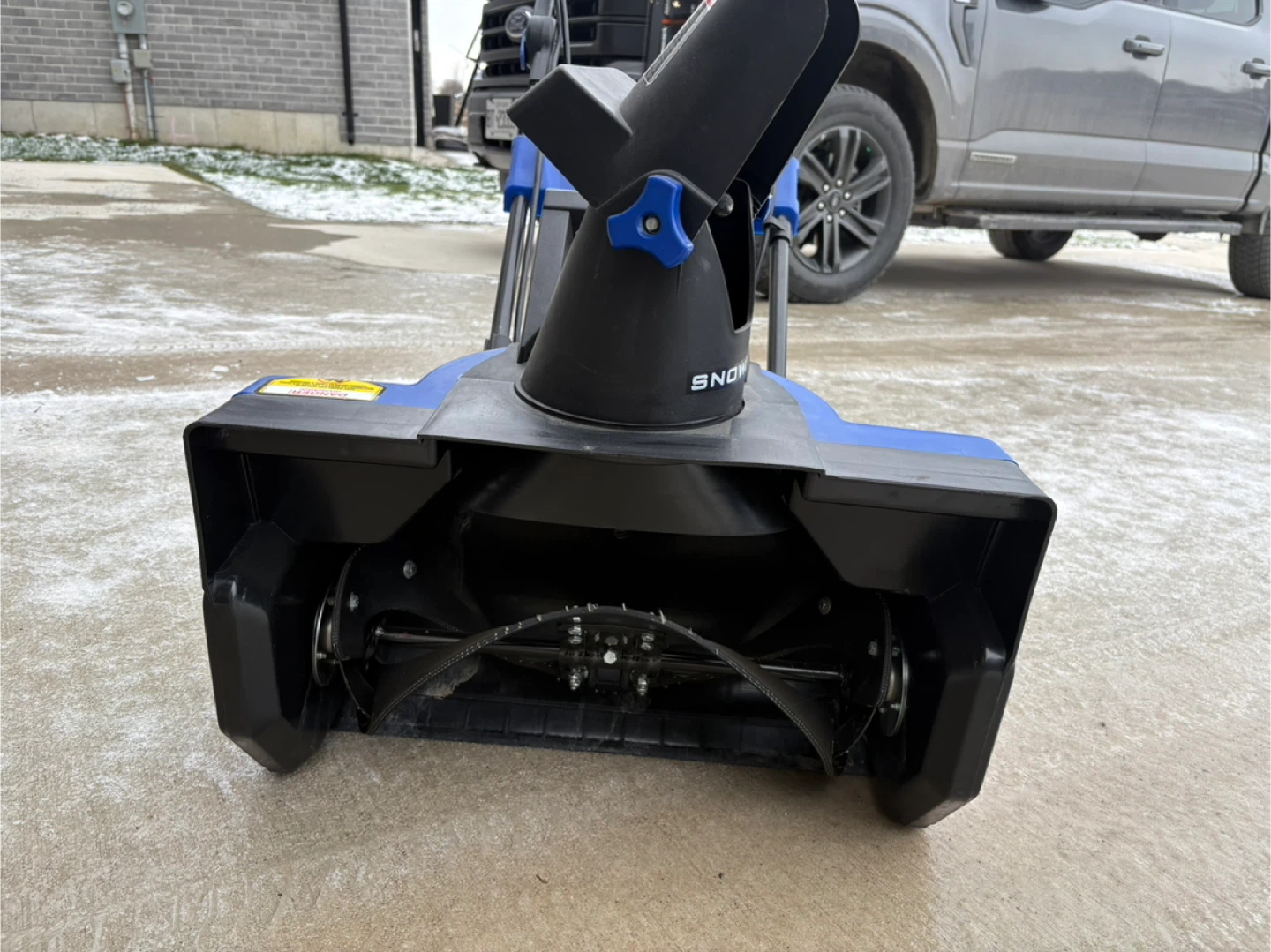 Snow Joe 21-Inch Electric Snow Thrower - photo 3