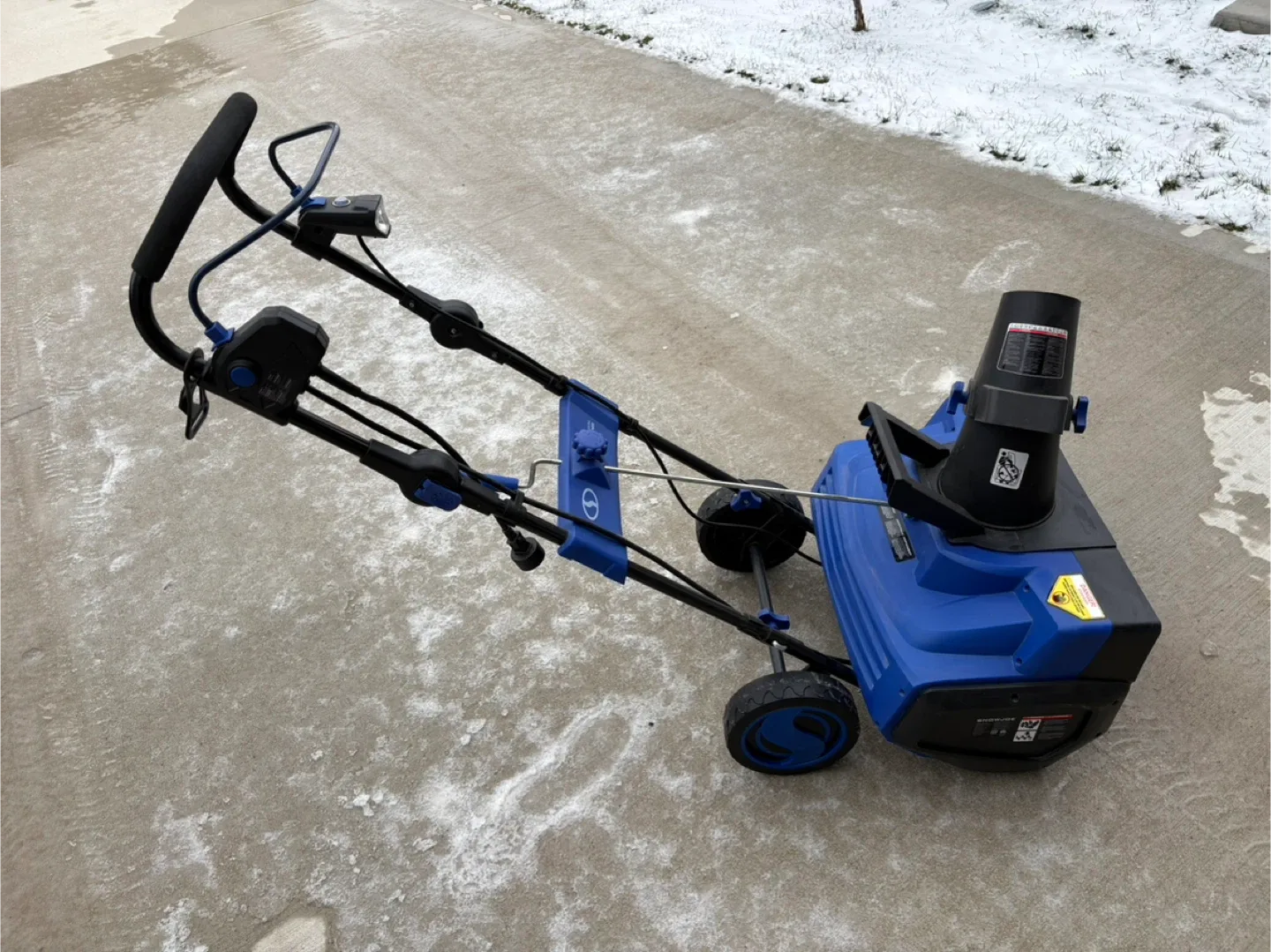 Snow Joe 21-Inch Electric Snow Thrower