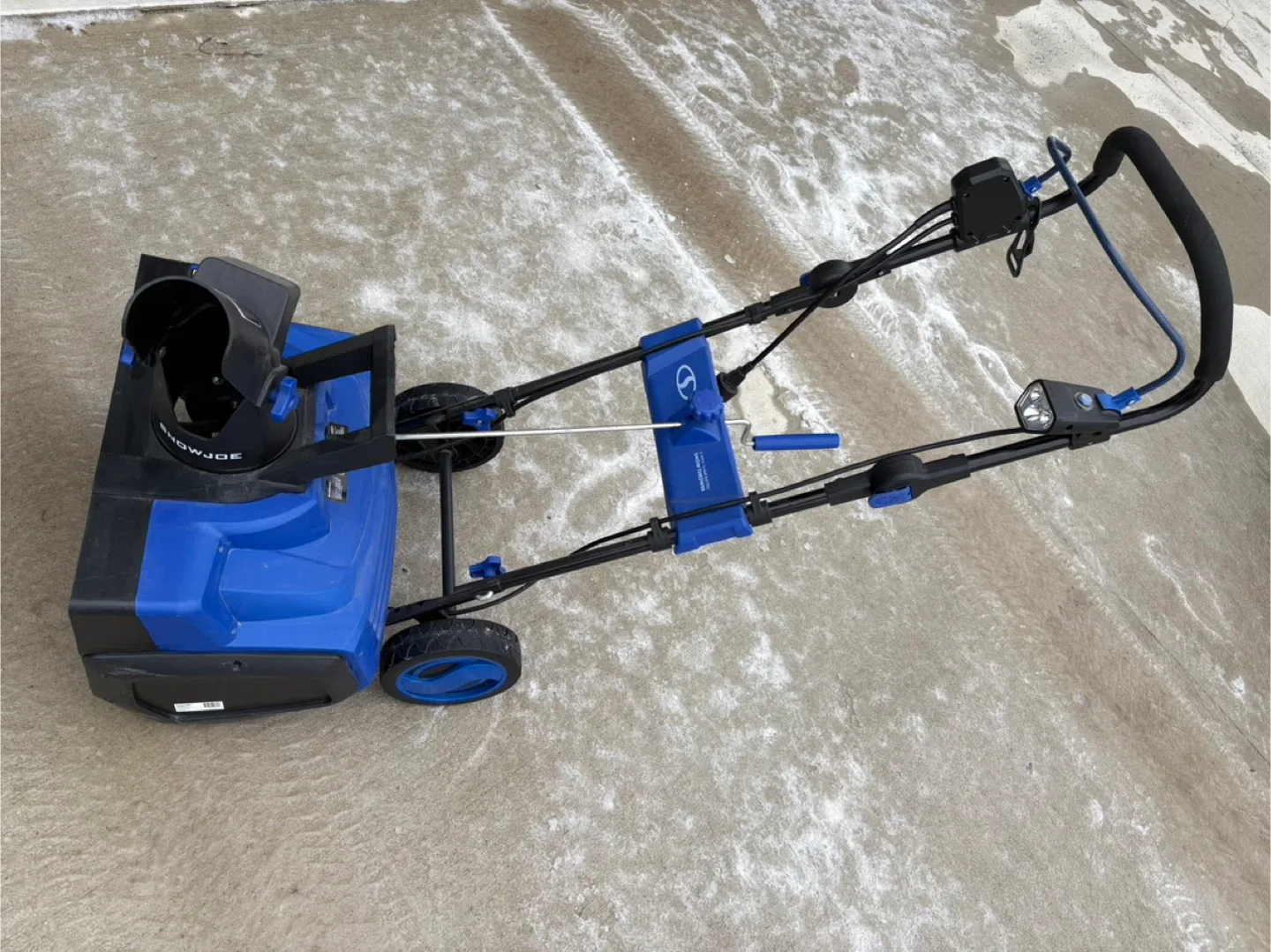 Snow Joe 21-Inch Electric Snow Thrower image indicator(2)