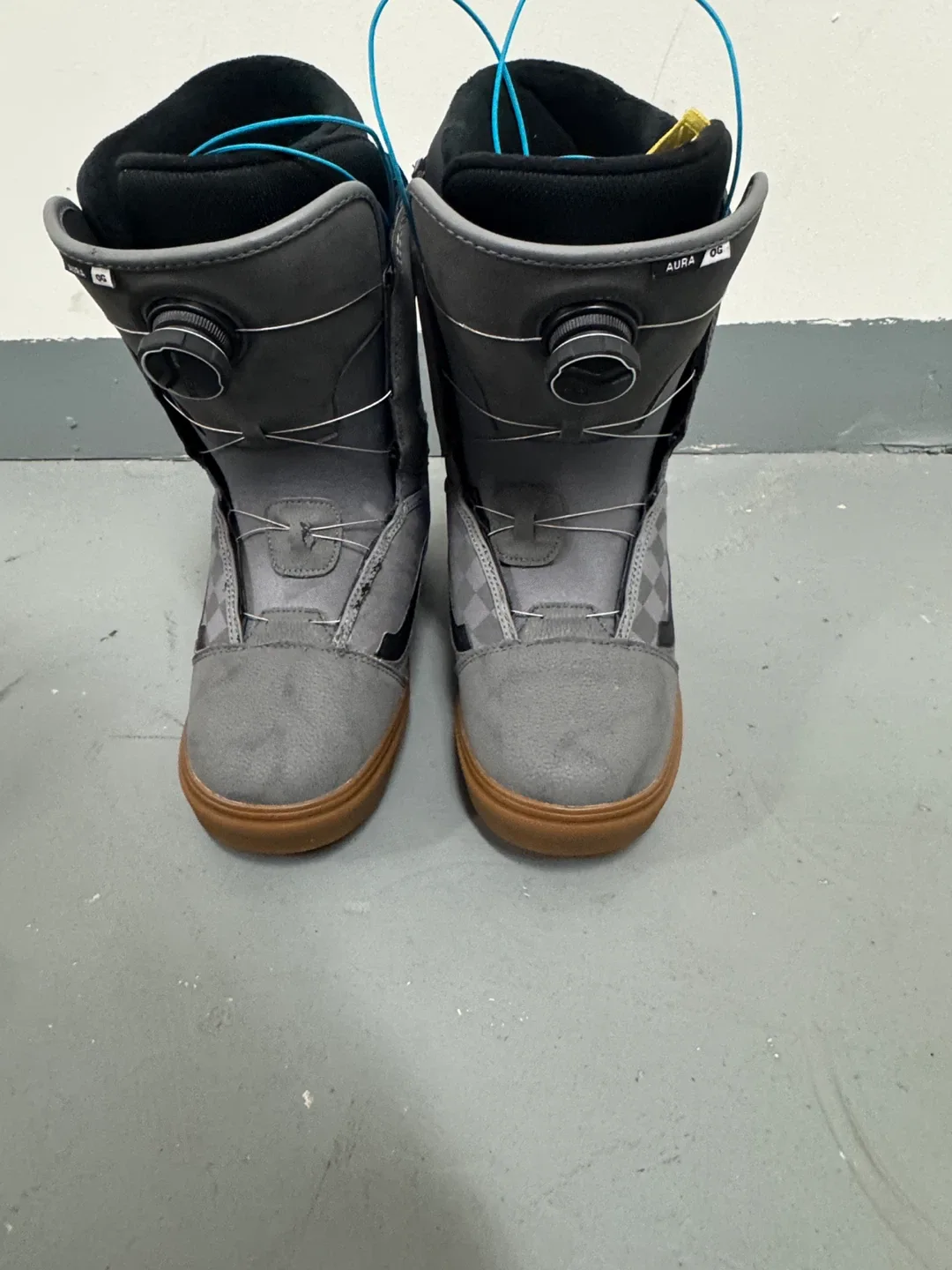 Vans Aura OG Snowboard Boots Mens