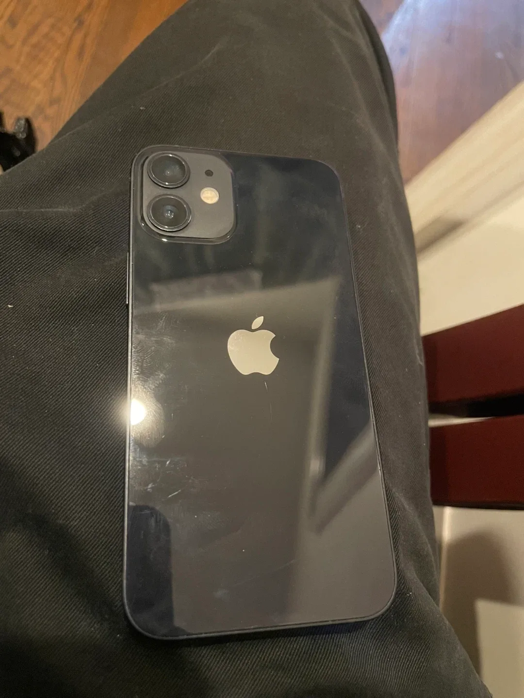 iPhone 12 mini 64GB - Excellent Condition! image indicator(3)