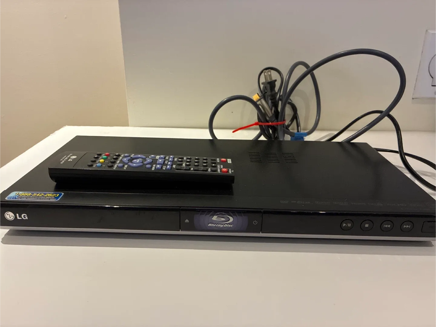 LG Blu-ray Disc Player with Remote