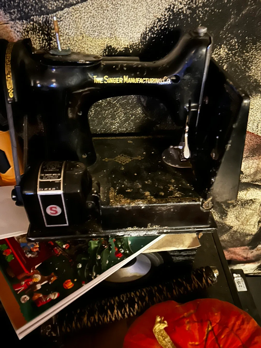 Antique Telephone & Sewing Machine