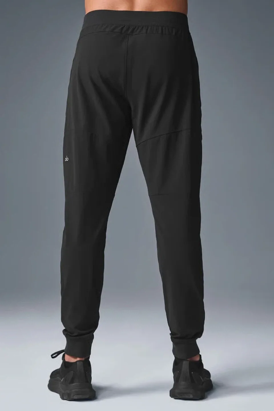 ALO Yoga Black Jogger Pants - XL