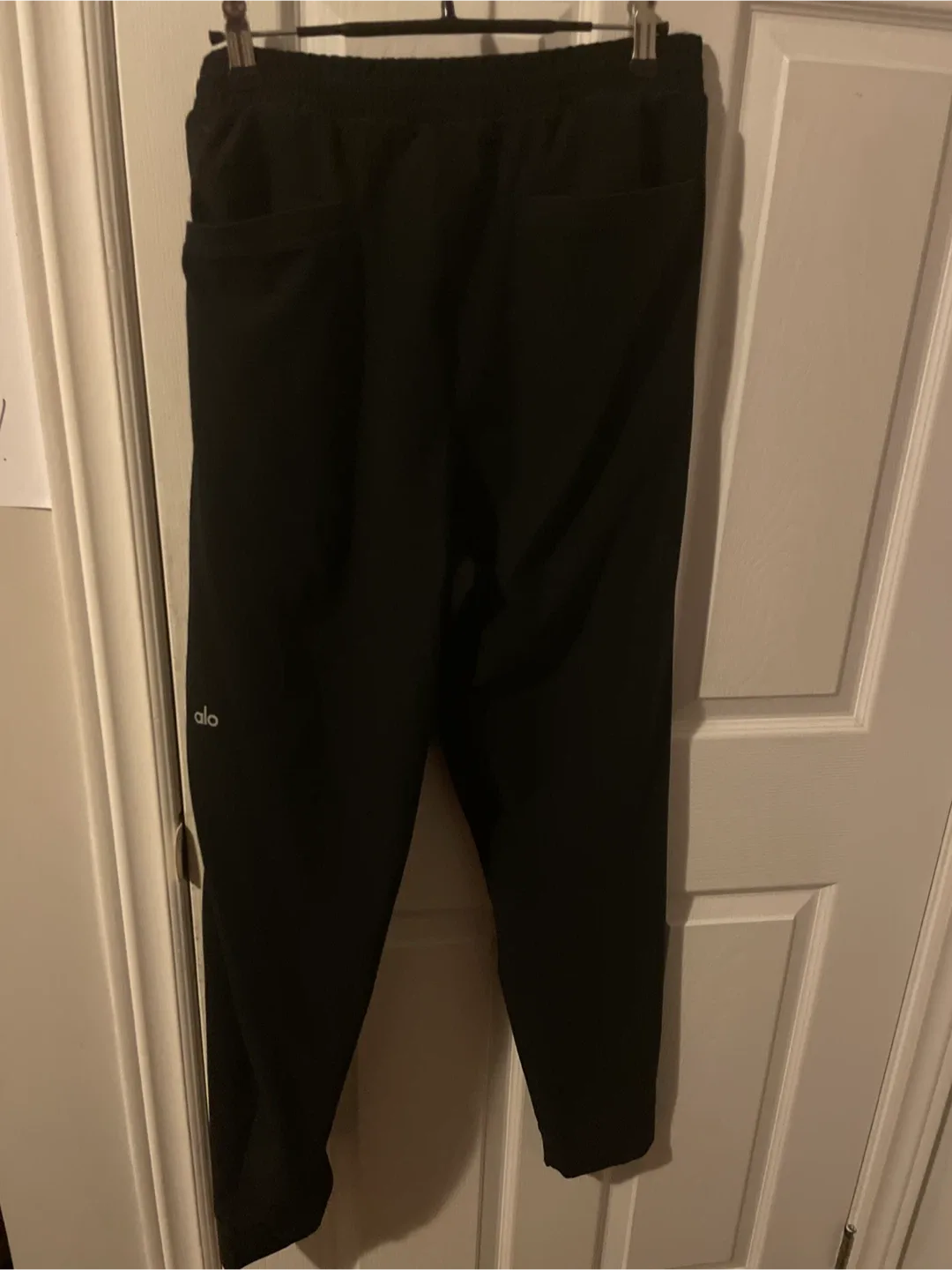ALO Yoga Black Jogger Pants - XL image indicator(4)