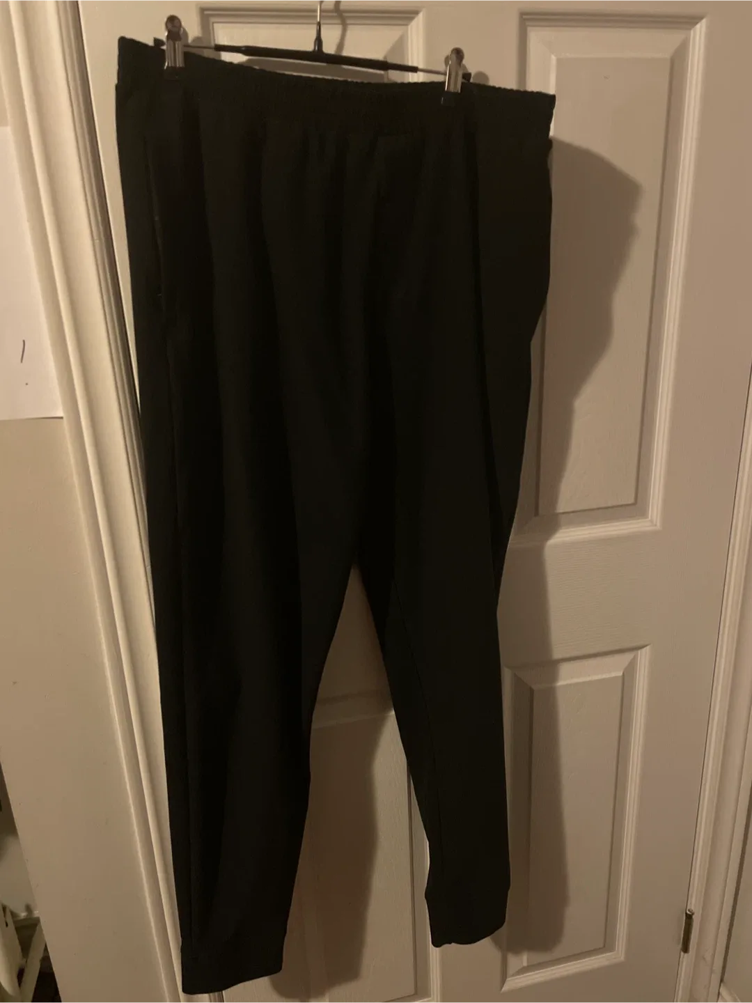 ALO Yoga Black Jogger Pants - XL image indicator(3)