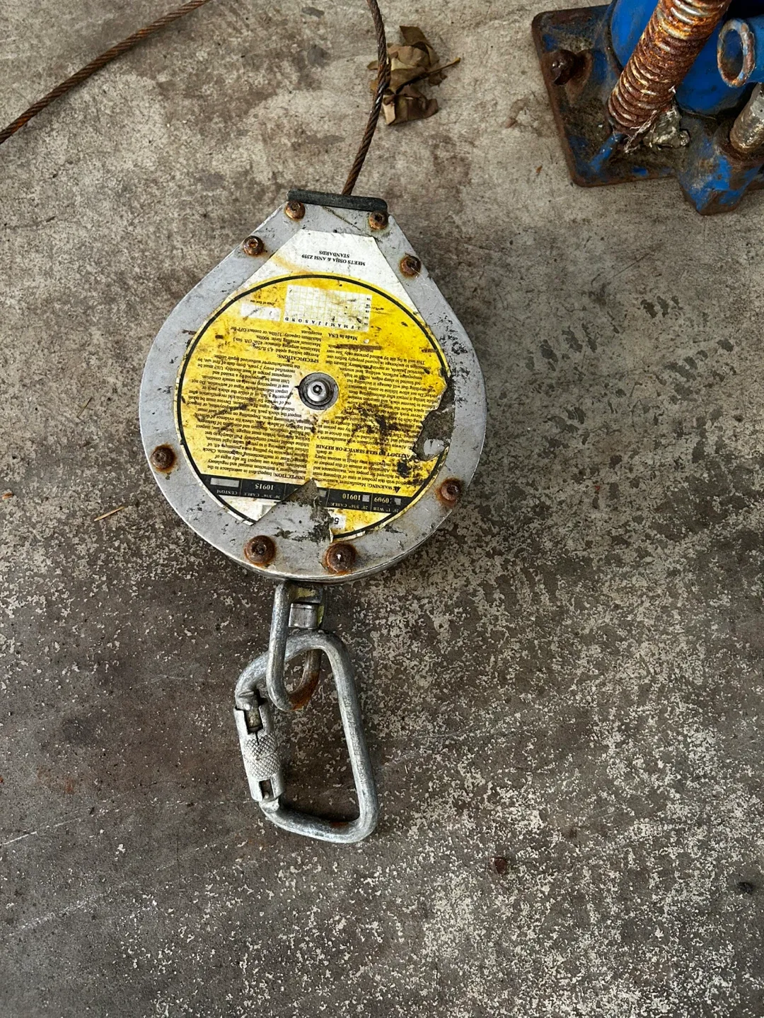 Self Retracting Lifeline