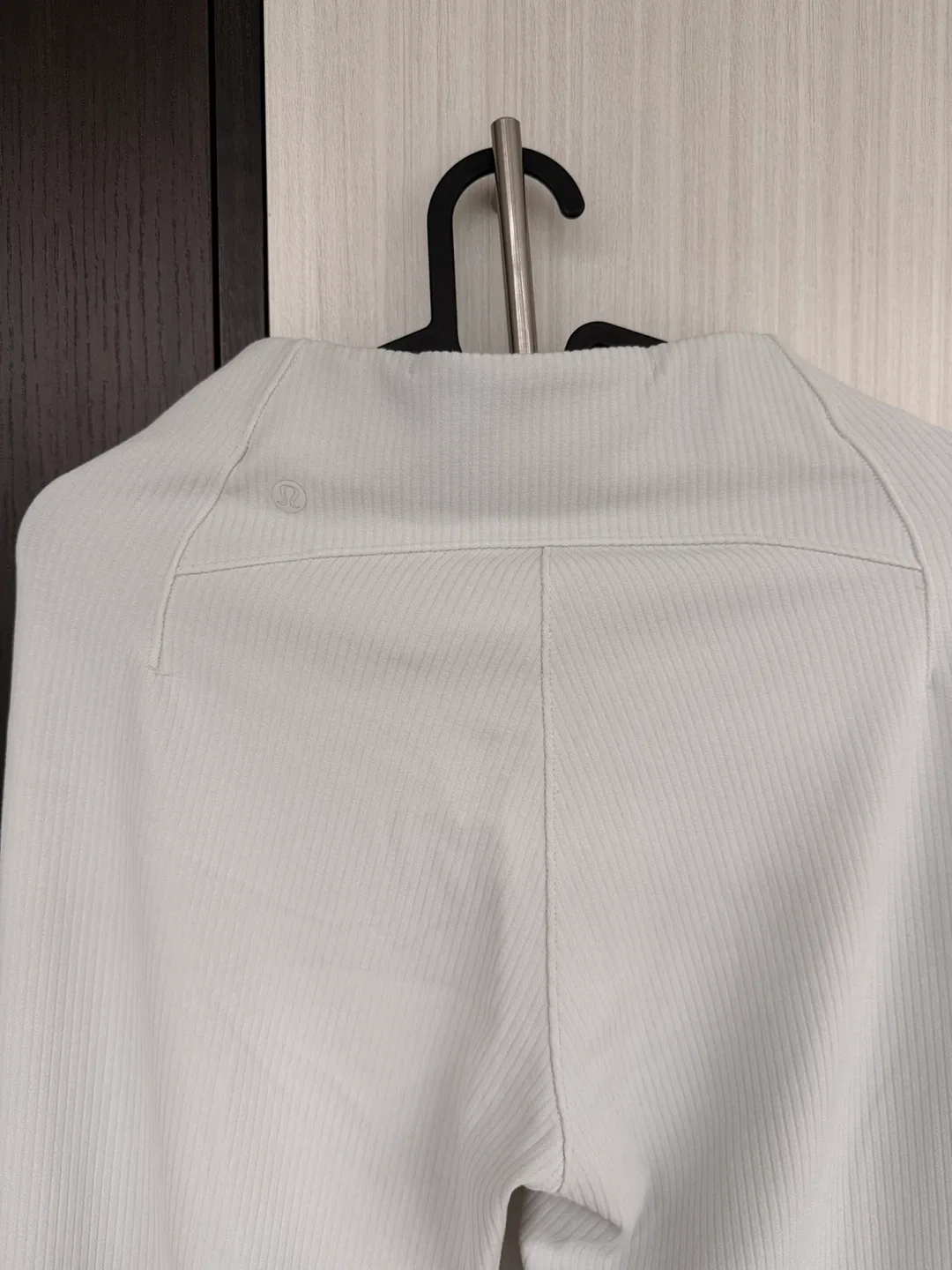 Brand new Lululemon Groove Pant Size 6 image indicator(6)