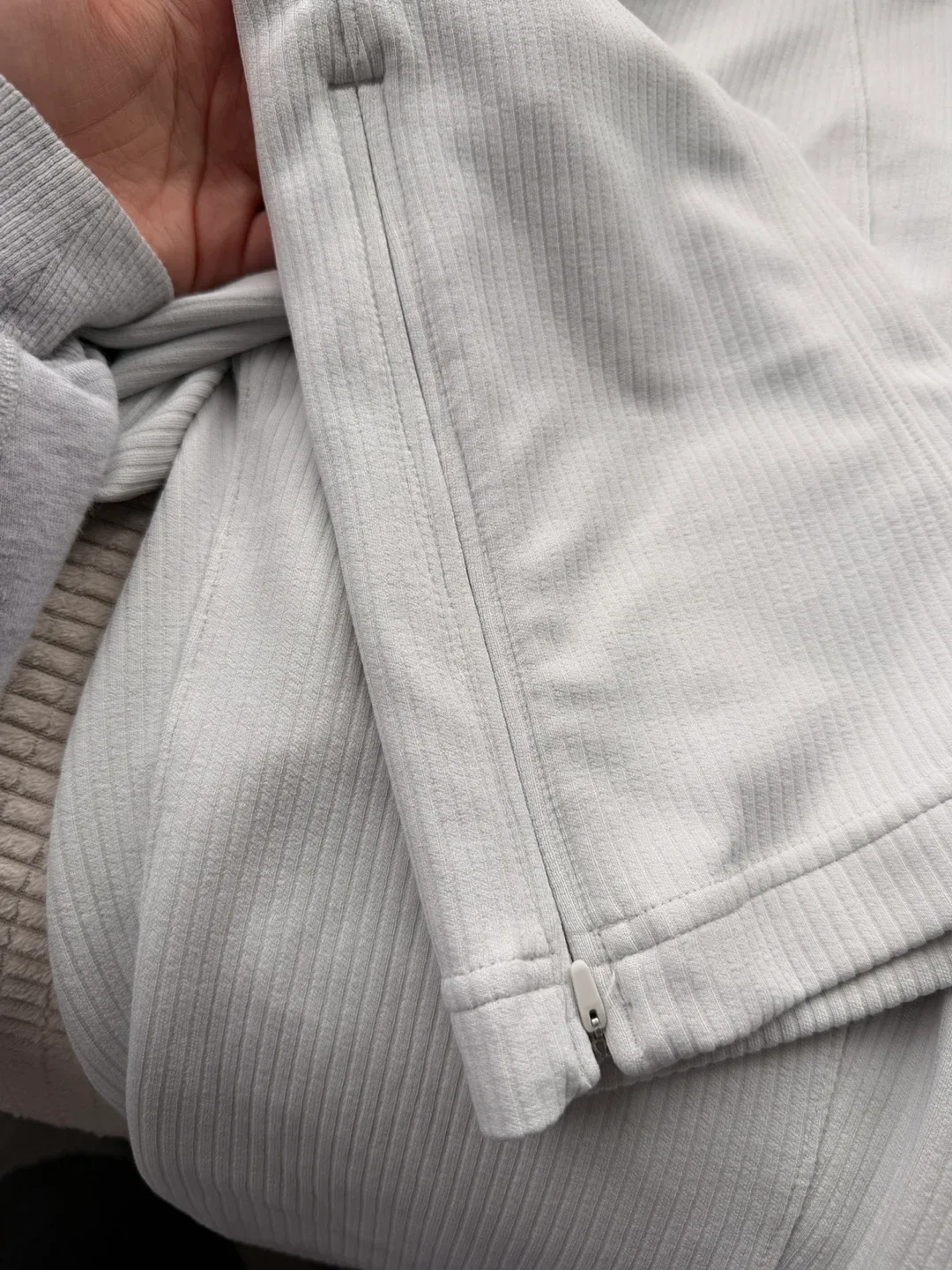 Brand new Lululemon Groove Pant Size 6 image indicator(2)