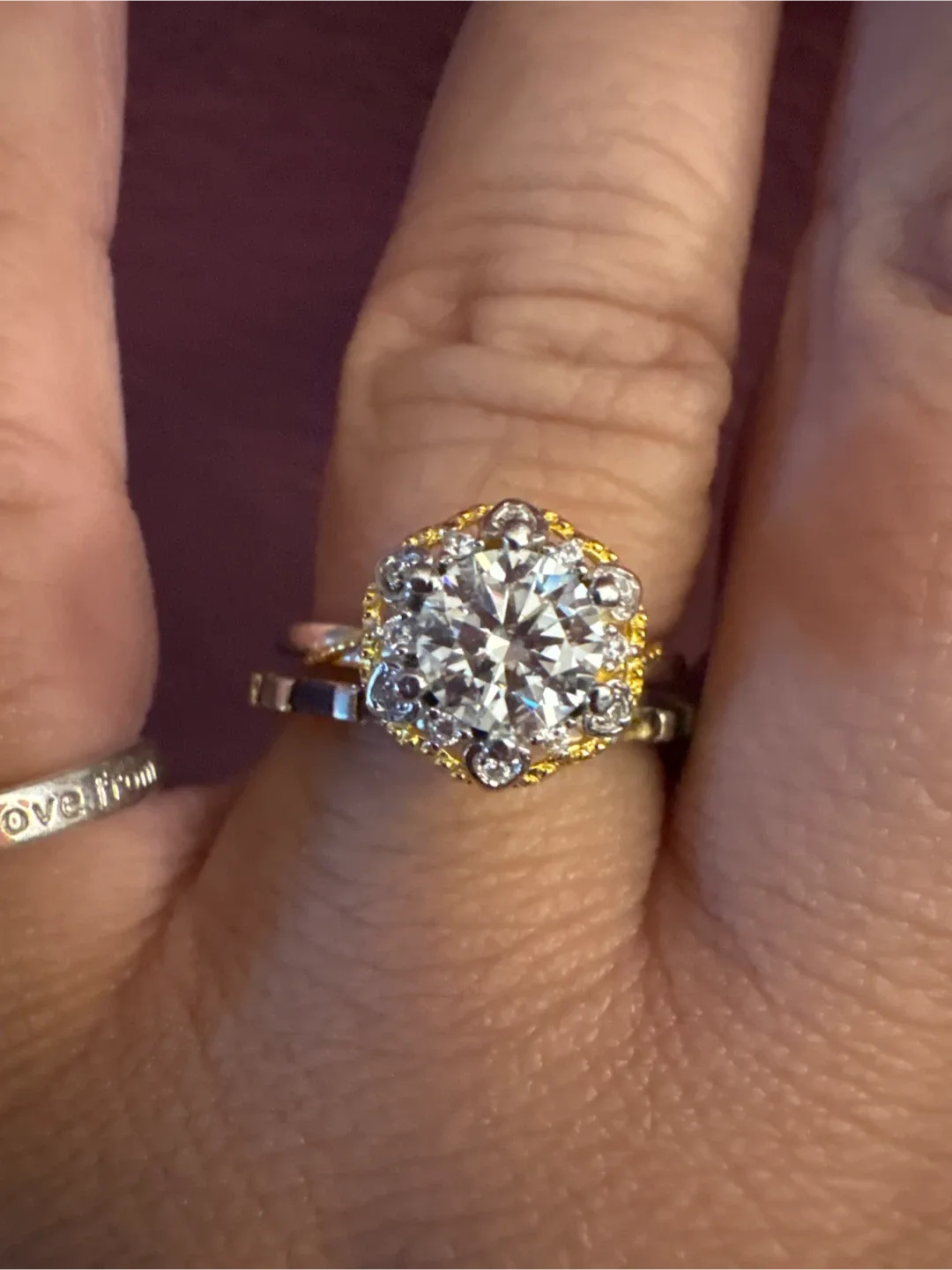 Genuine 2 carat 925 silver Moissonite Diamond Ring image indicator(5)