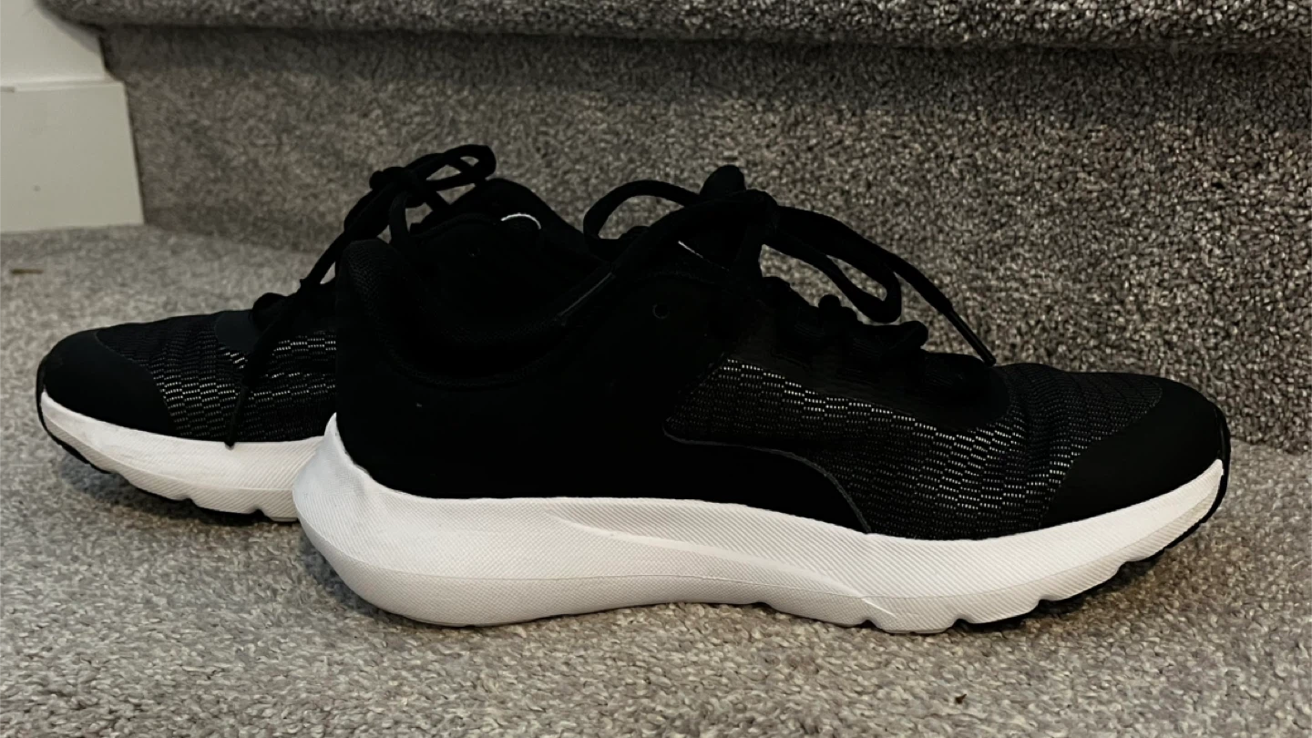 Under Armour Youth Running Shoes - Size 5Y - photo 3