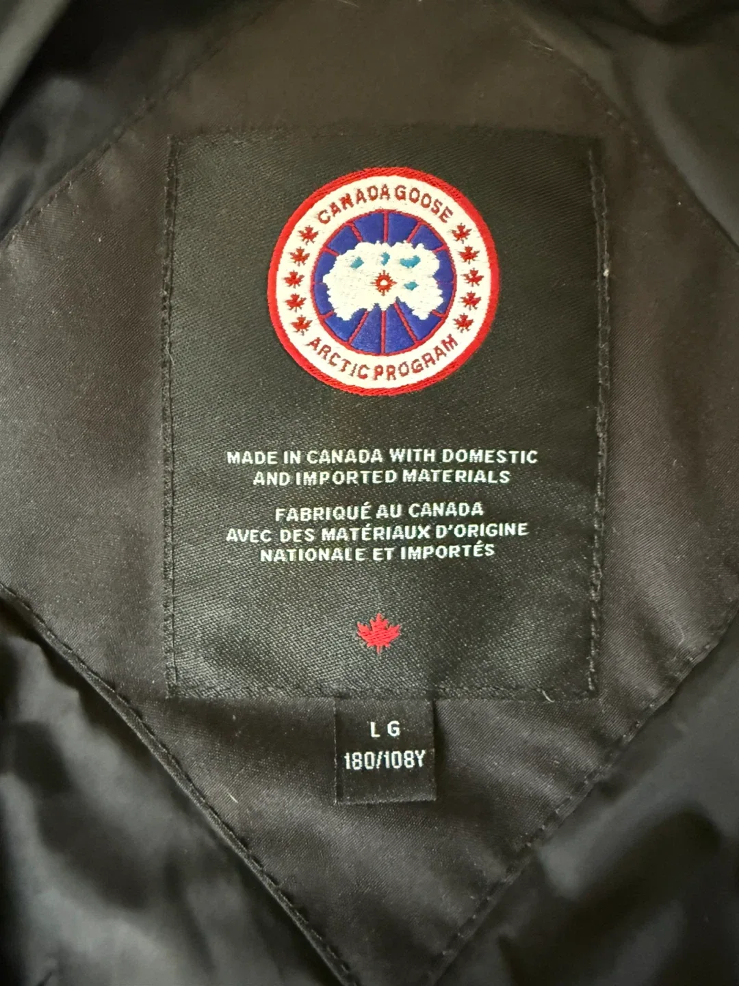Canada Goose Vest - Black, Size L image indicator(2)