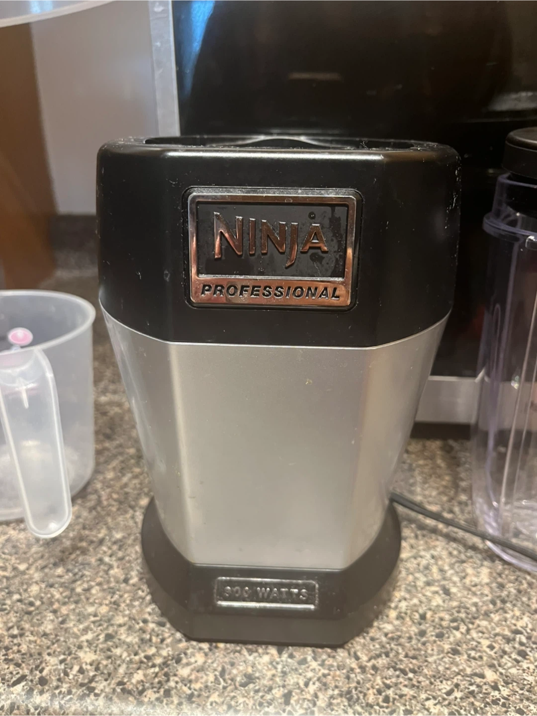 Ninja Professional 900 Watts Blender - photo 2
