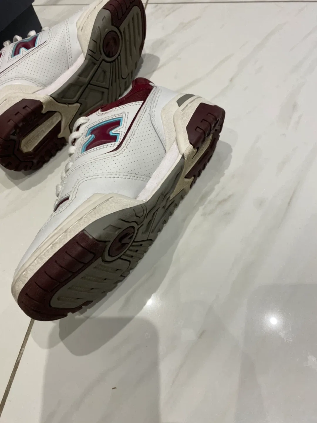 New Balance 550 image indicator(2)