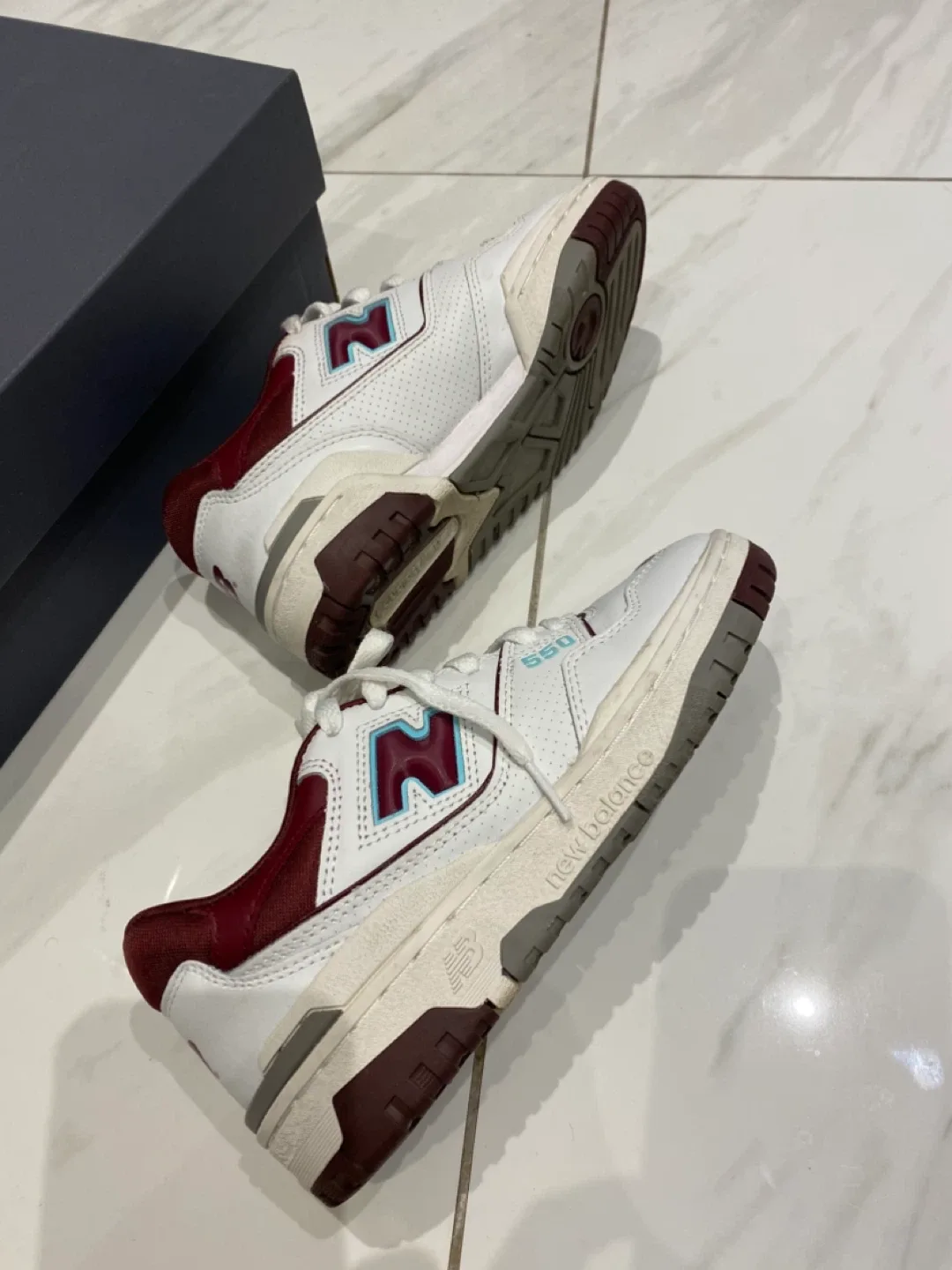 New Balance 550 image indicator(6)