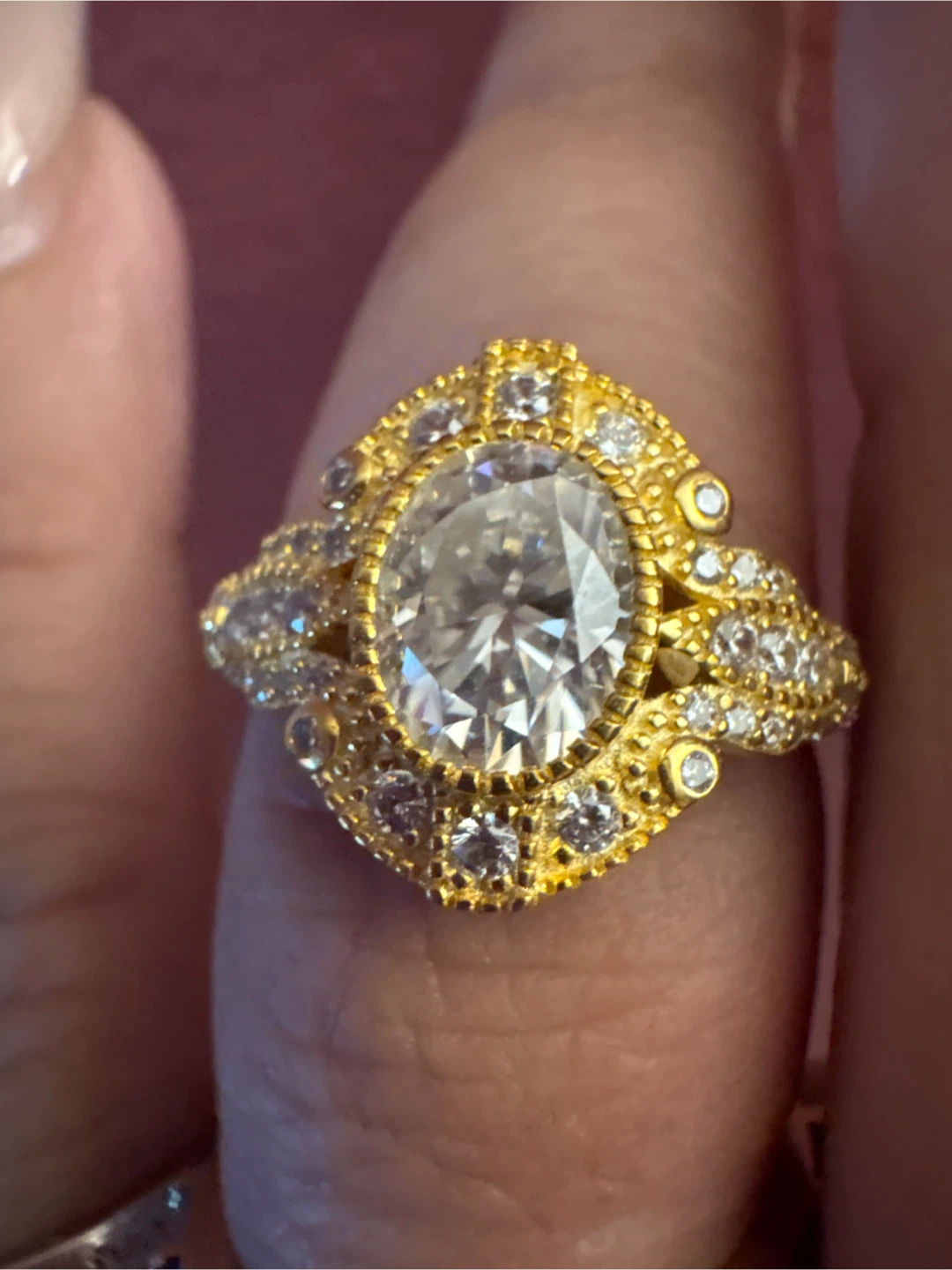 New Genuine 2 Carat egg Moissonite Gold Ring with Stones - photo 5