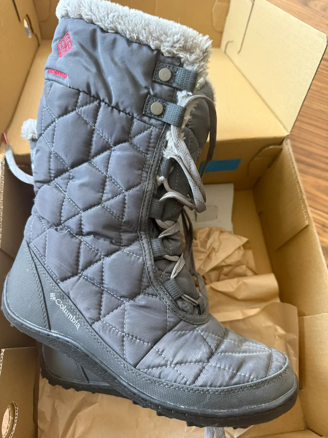 Columbia Women's BL1585-051 Winter Boots - Size 8