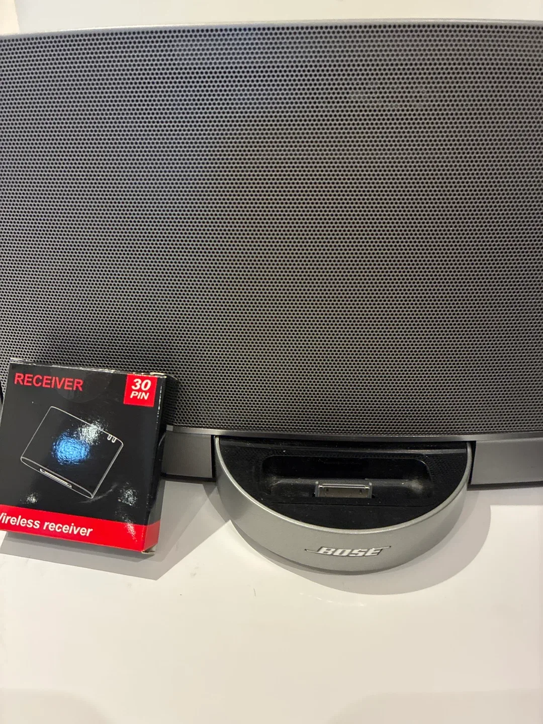 Bose SoundDock with Wireless Receiver image indicator(3)