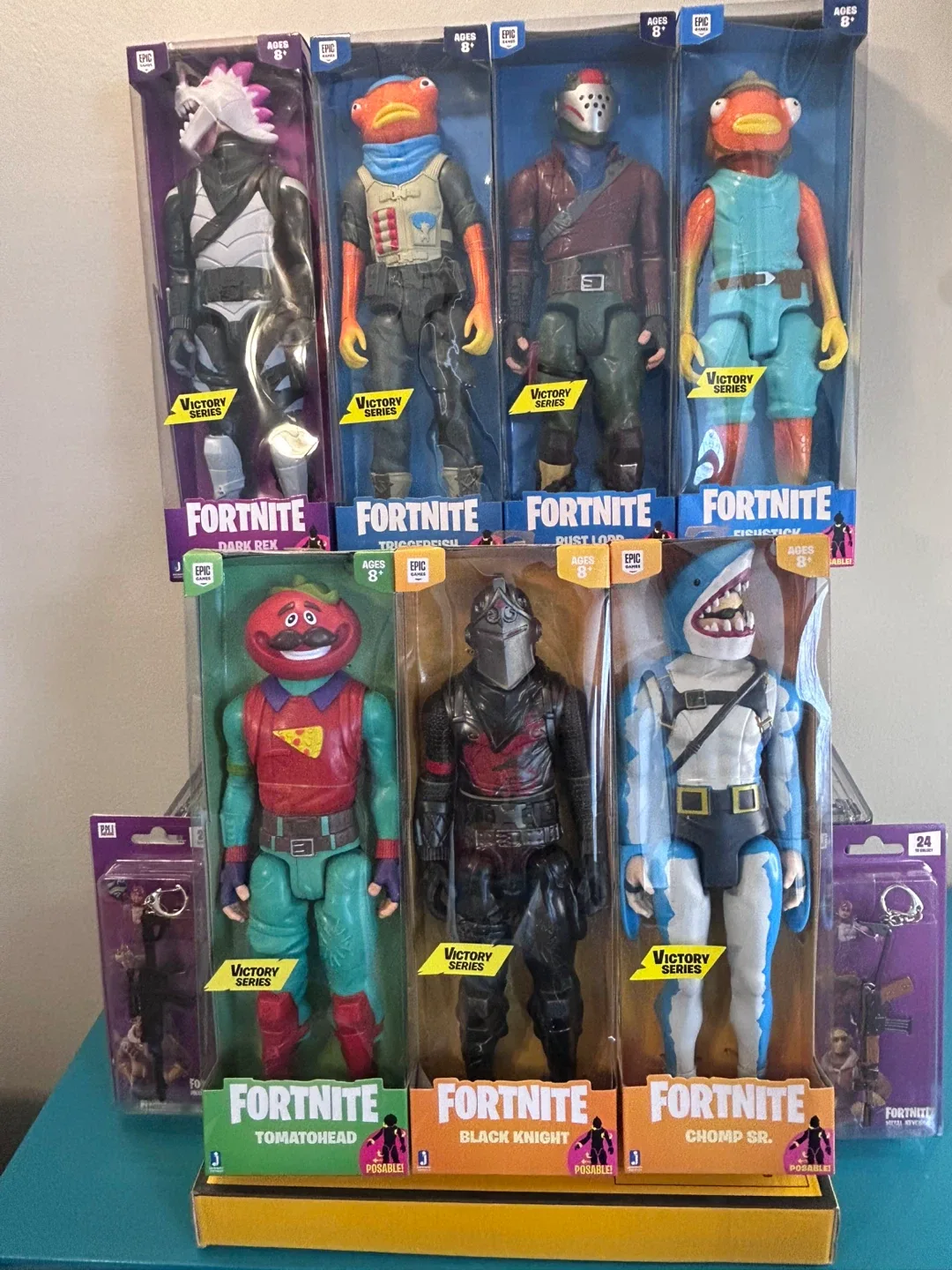 🎮 Fortnite 12” Figure Bundle + Keychains (9 items)