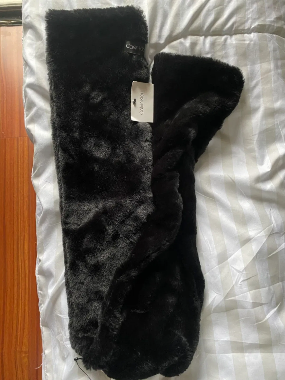 New Calvin Klein Black Faux Fur Scarf image indicator(2)