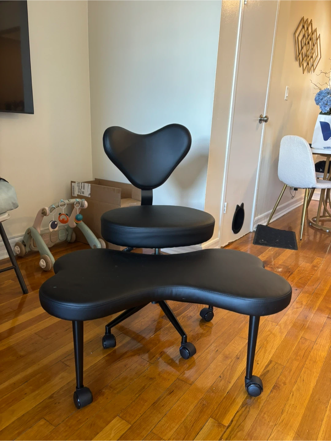 Black Kneeling Chair - photo 2