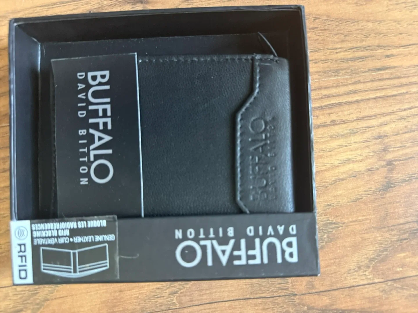 New Buffalo David Bitton Black Leather Wallet image indicator(2)