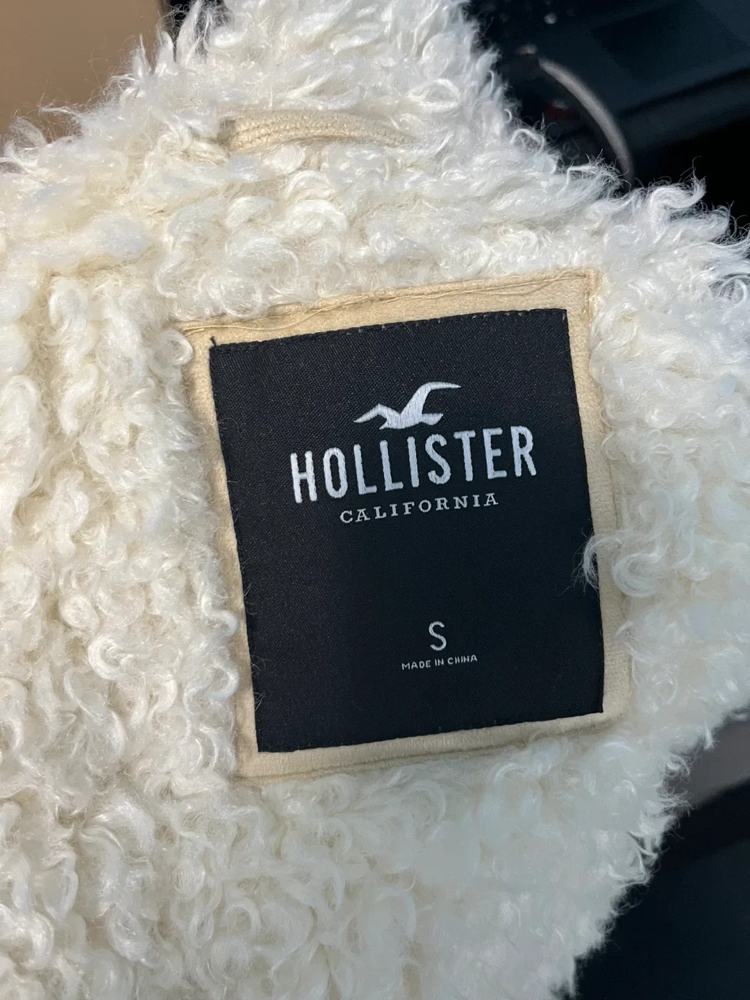 Hollister California Vest - Size Small image indicator(2)