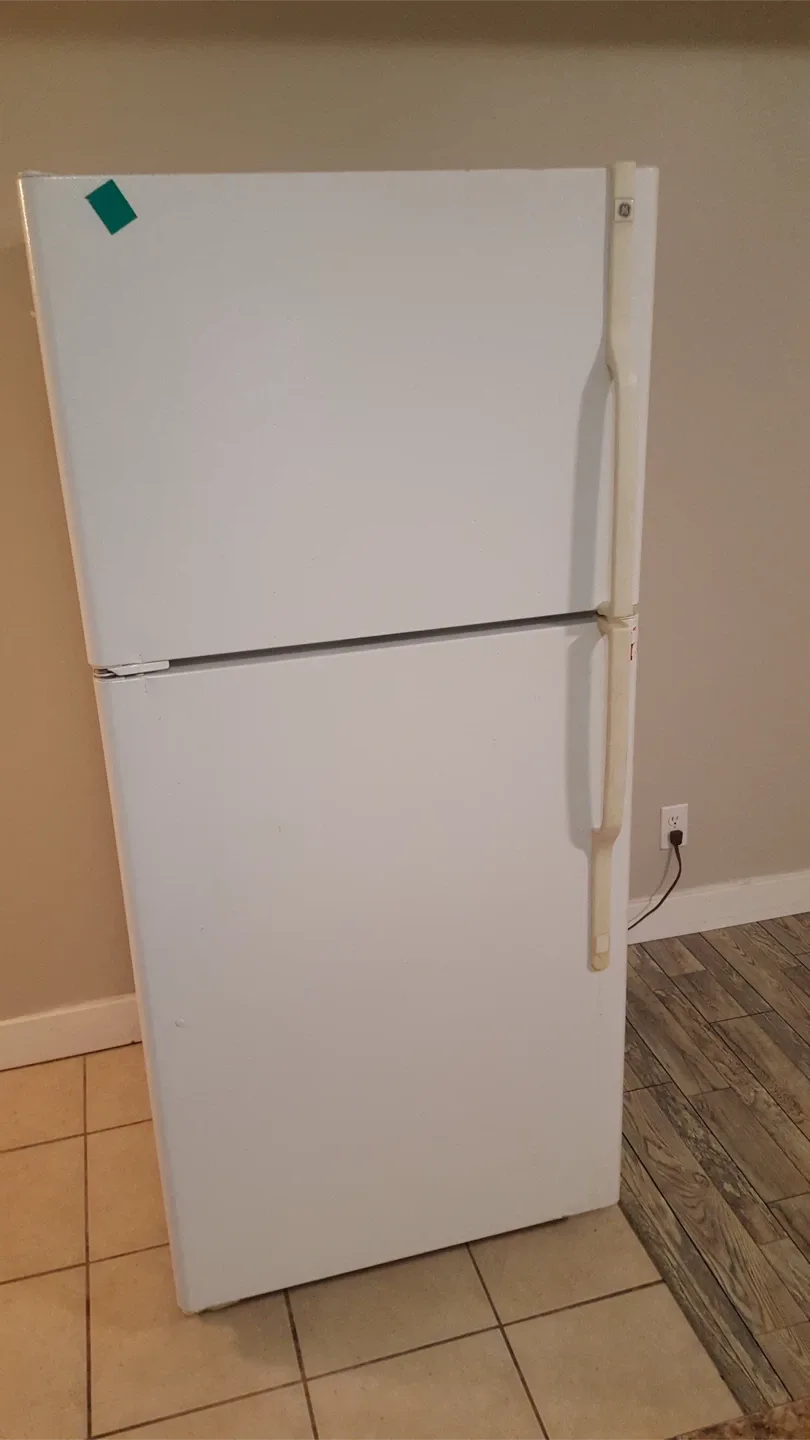 2 Bedroom 1 Full Bath Basement suite image indicator(3)