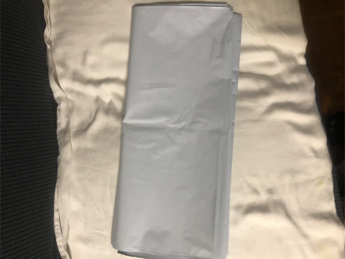 LARGE:Poly Mailer Shipping Envelopes 20x24 image indicator(3)