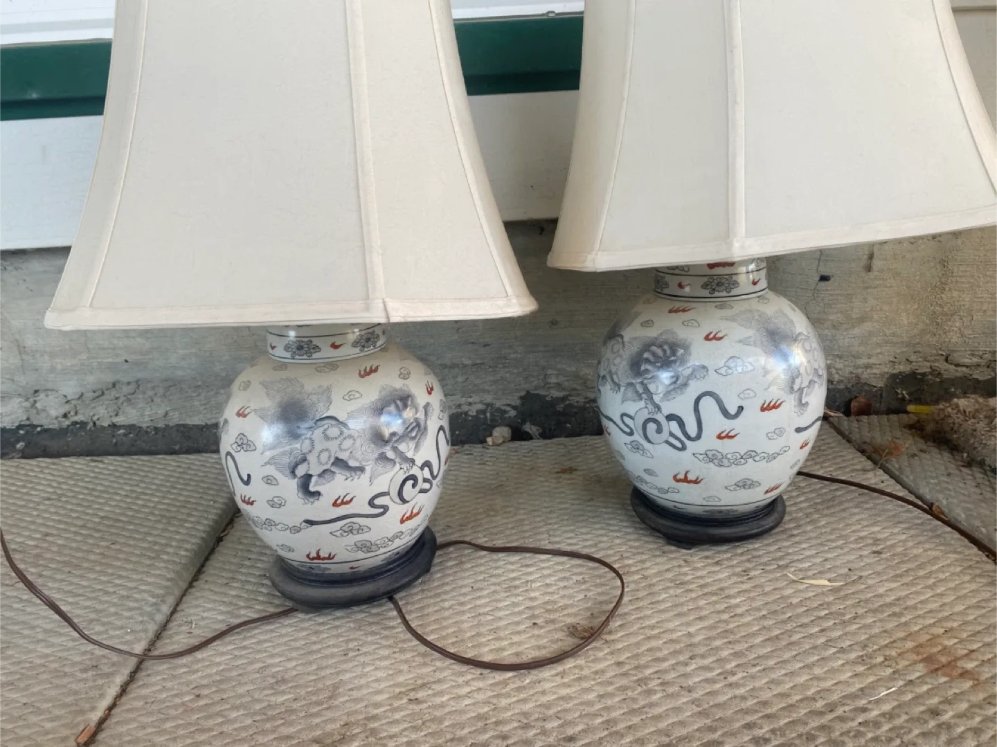 Pair of Decorative Table Lamps image indicator(3)