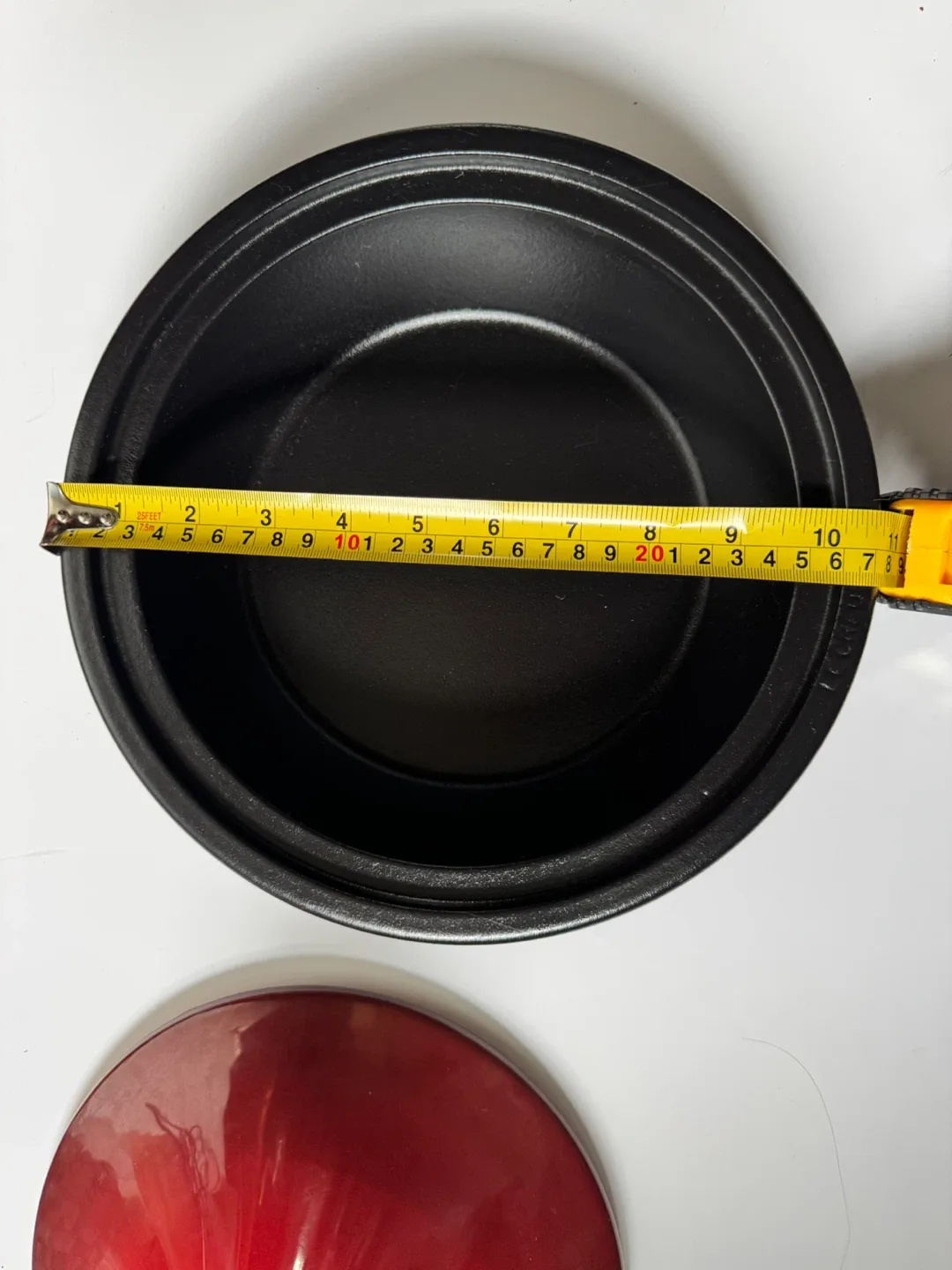 Le Creuset Moroccan Tagine - Red image indicator(4)