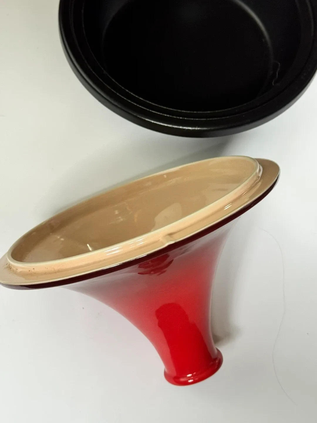 Le Creuset Moroccan Tagine - Red image indicator(3)