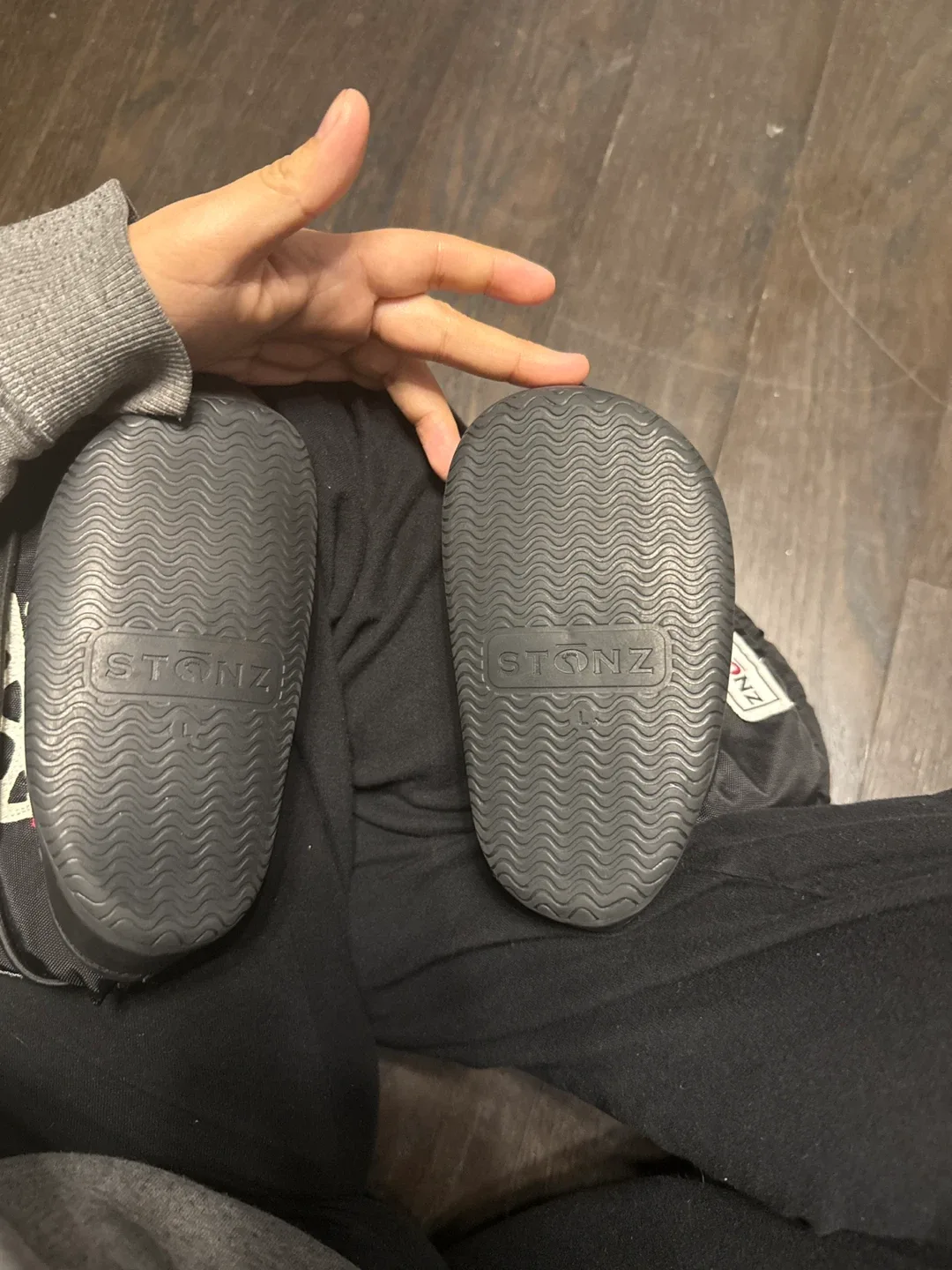 Stonz Black Booties Size L image indicator(2)