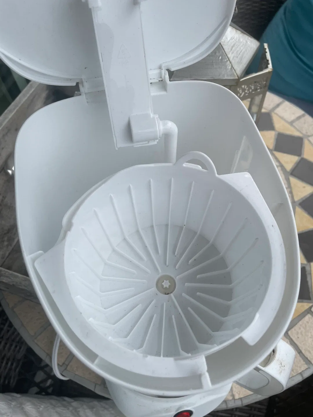 My Kitchen White Coffee Maker image indicator(4)