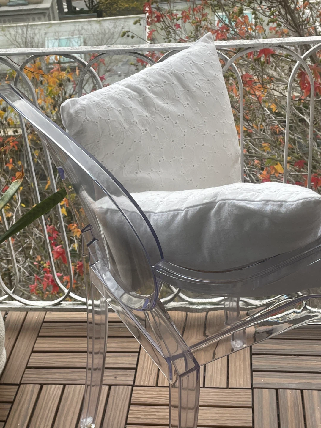Clear modern chair/White Embroidered Throw Pillows - photo 2