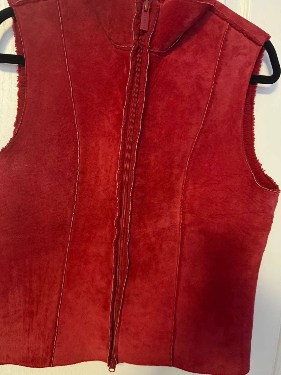 Express Red Vest - Size M image indicator(4)